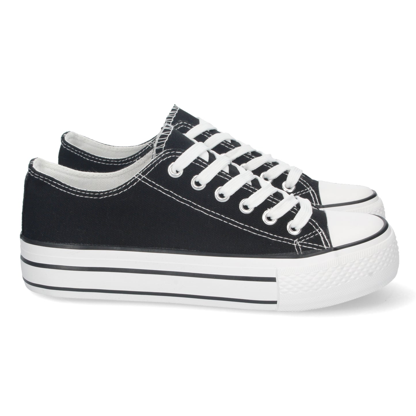 Cyrena Black Bamba – Zapatilla Negra Plana para Mujer, Doble Suela, Estilo Bamba Casual con Material de Lona y Cierre de Cordones | Primavera-Verano