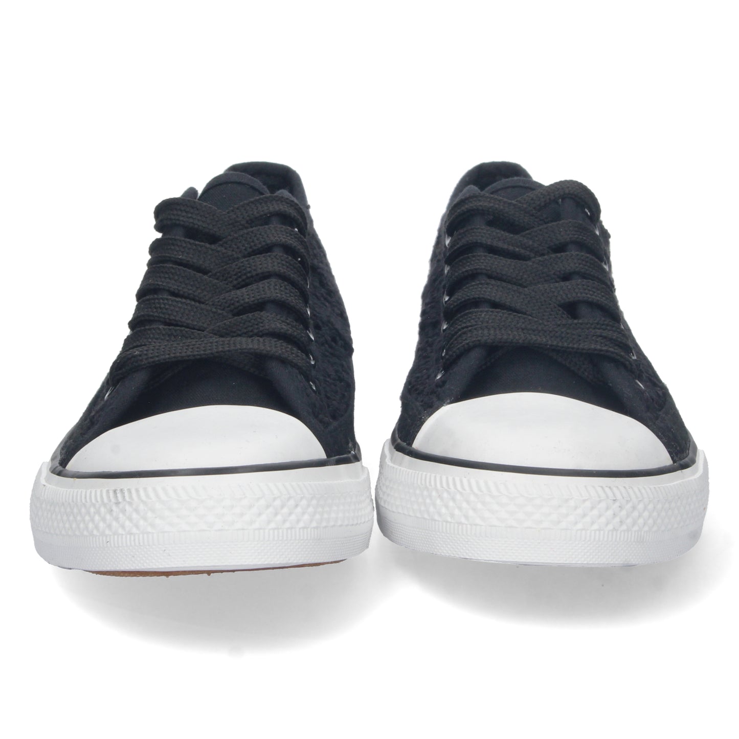 Cyrena Black Bamba – Zapatilla Negra Plana para Mujer, Cómoda con Material Bordado y Calado Transpirable y Cierre de Cordones