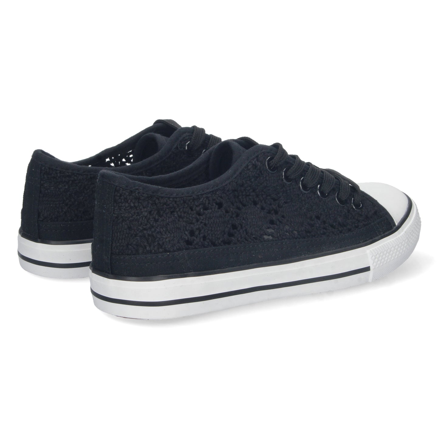 Cyrena Black Bamba – Zapatilla Negra Plana para Mujer, Cómoda con Material Bordado y Calado Transpirable y Cierre de Cordones