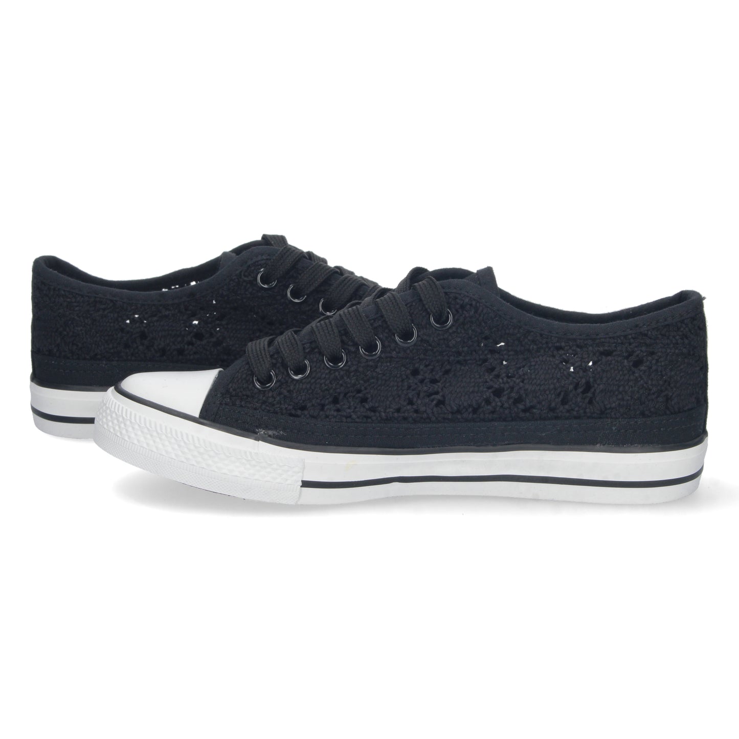 Cyrena Black Bamba – Zapatilla Negra Plana para Mujer, Cómoda con Material Bordado y Calado Transpirable y Cierre de Cordones