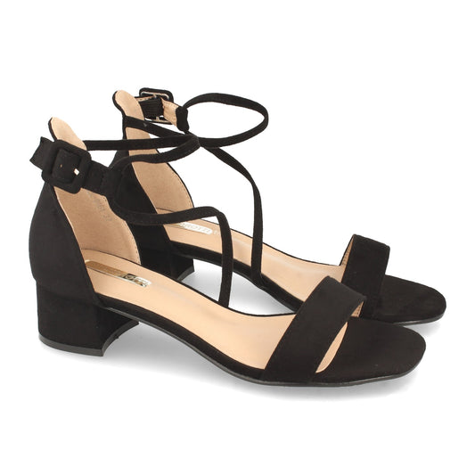 Cyrena Noir Elegance – Sandalia Negra de Tacón para Mujer con Tira en el Empeine y Cierre de Hebilla
