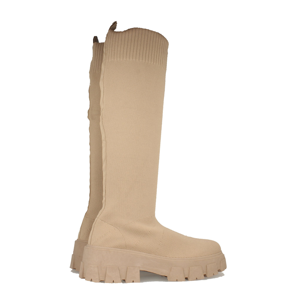Bota de Plataforma para Mujer con Suela Dentada