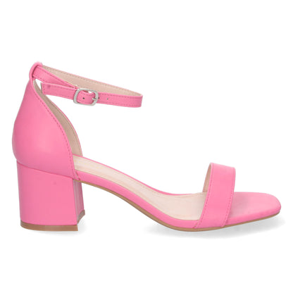 Cyrena Fuchsia Strap – Sandalia Fucsia Ankle Strap de Tacón Cómodo con Pala Fina y Hebilla para Mujer