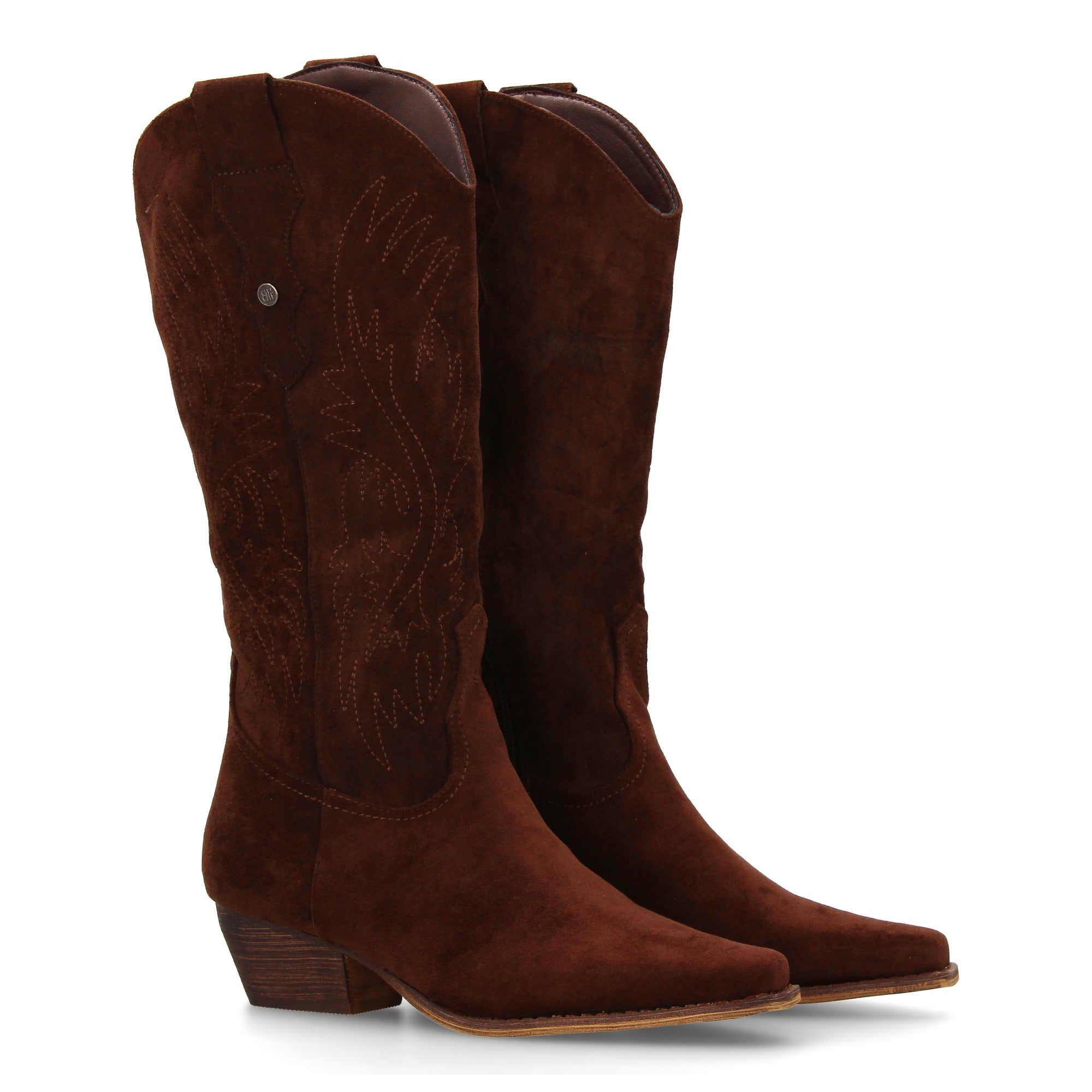 Bota campera café con tacón