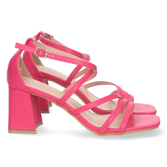 Cyrena Timeless – Sandalia fucsia de Tacón con Palas Finas Cruzadas y Cierre de Hebilla