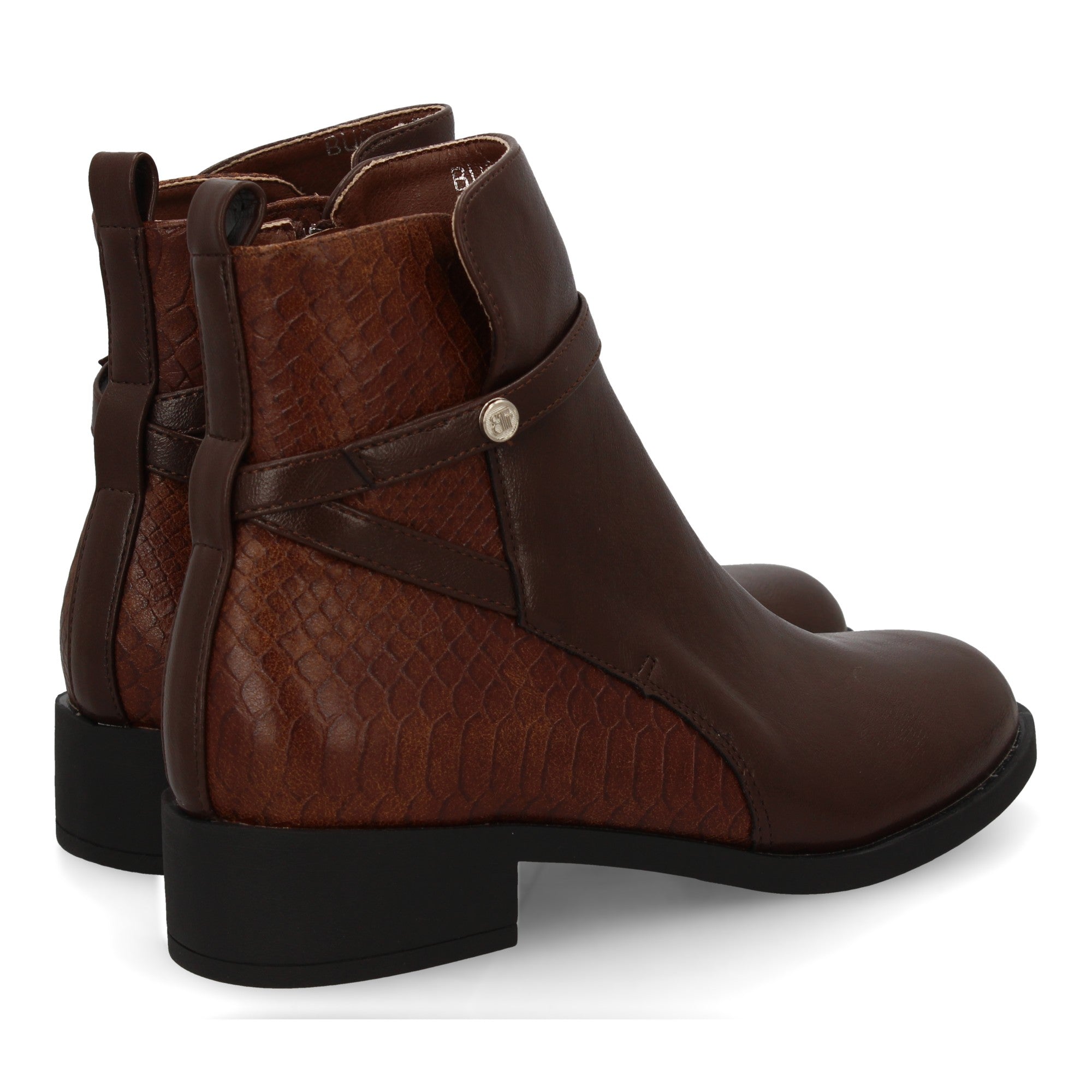 botin con tacon bajo