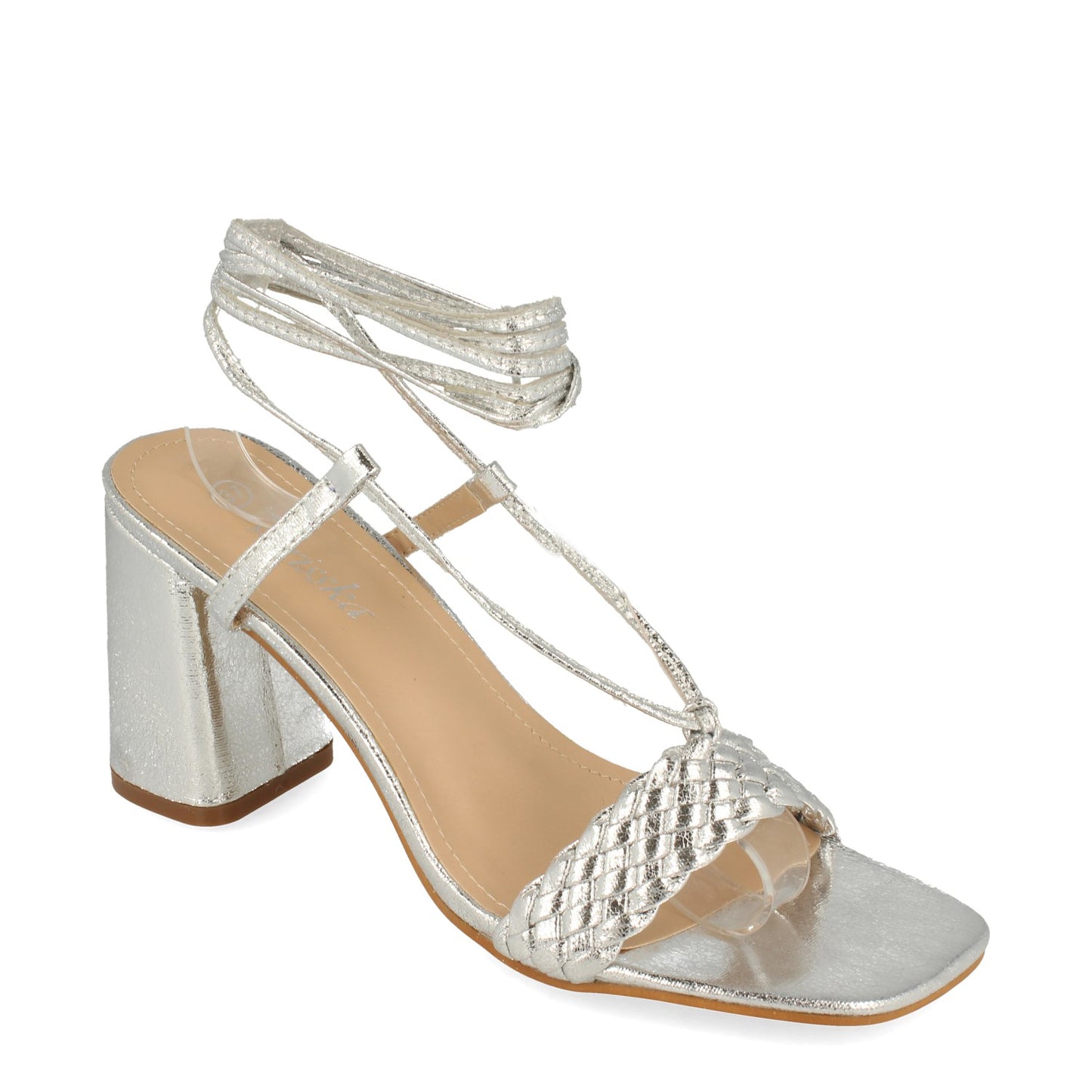 Cyrena Silver Shine – Sandalia Plateada de Tacón con Pala Trenzada y Tiras Ankle Strap
