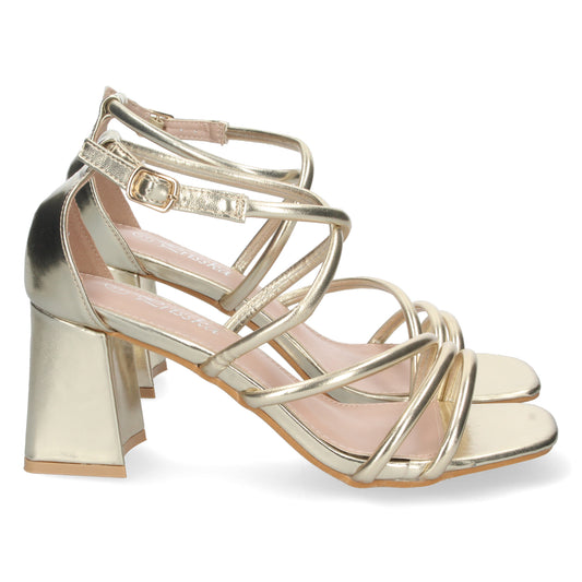 Cyrena Gold Glam – Sandalia de Tacón Oro con Tiras Cruzadas y Cierre de Hebilla