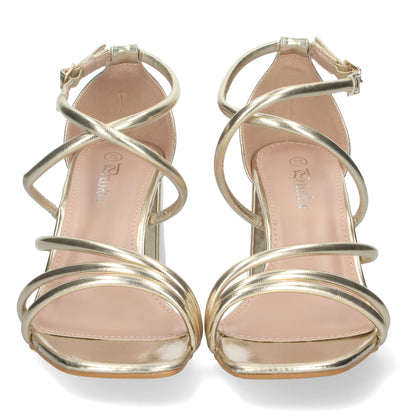 Cyrena Gold Glam – Sandalia de Tacón Oro con Tiras Cruzadas y Cierre de Hebilla