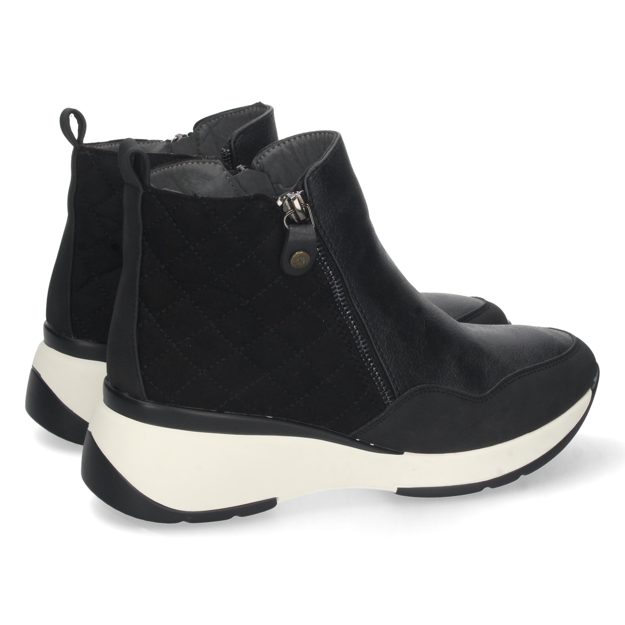 Zapatilla Abotinada Negra Comoda  Para Mujer