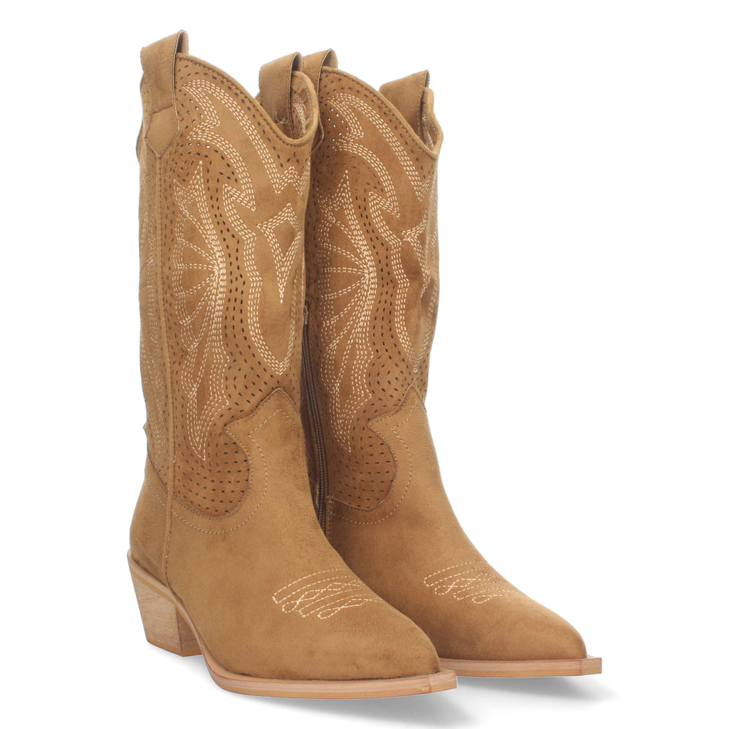Botas de Tacón Campero para Mujer Perforadas con Punta Fina y Cierre Lateral