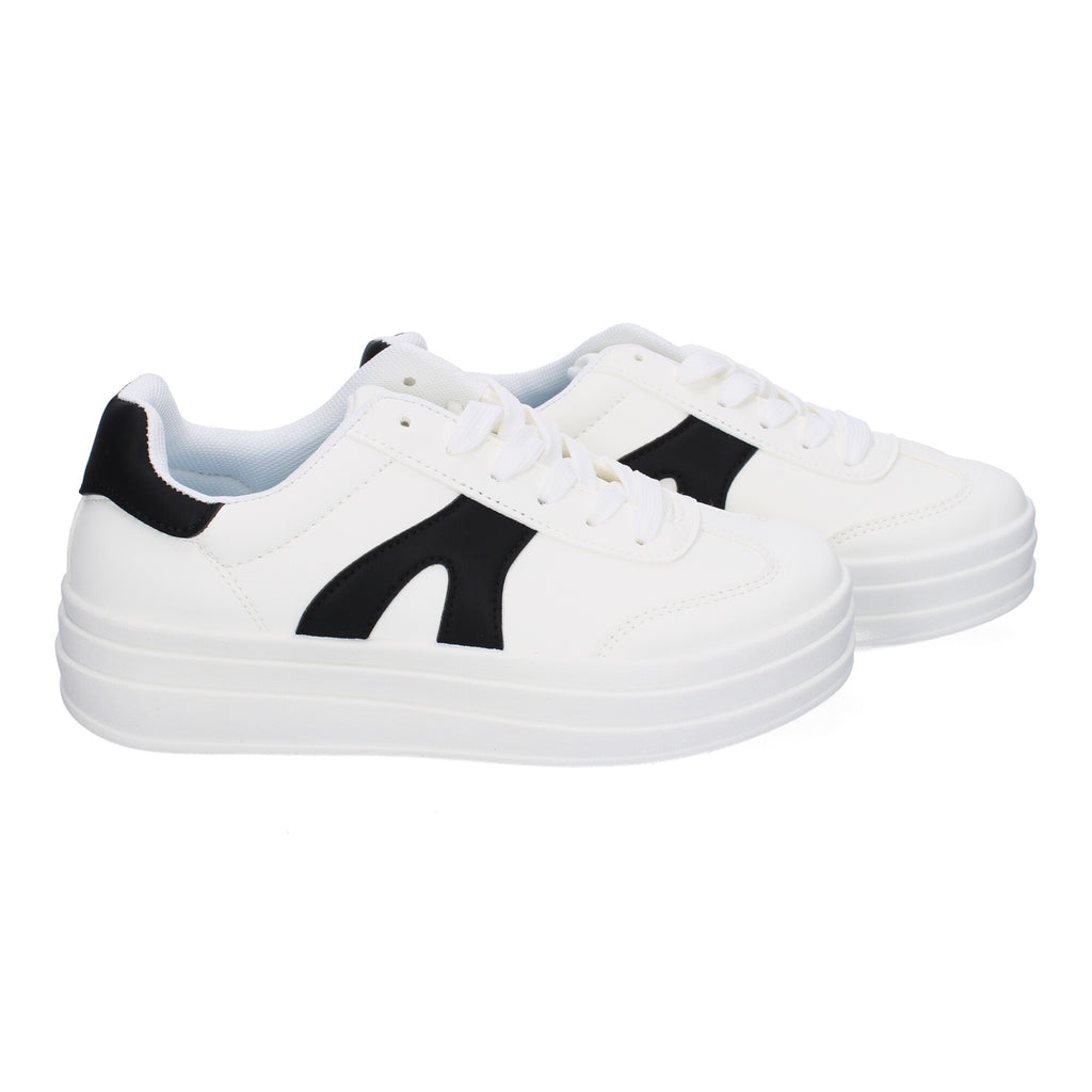 Zapatillas Deportivas Planas Blancas y Negras de Mujer