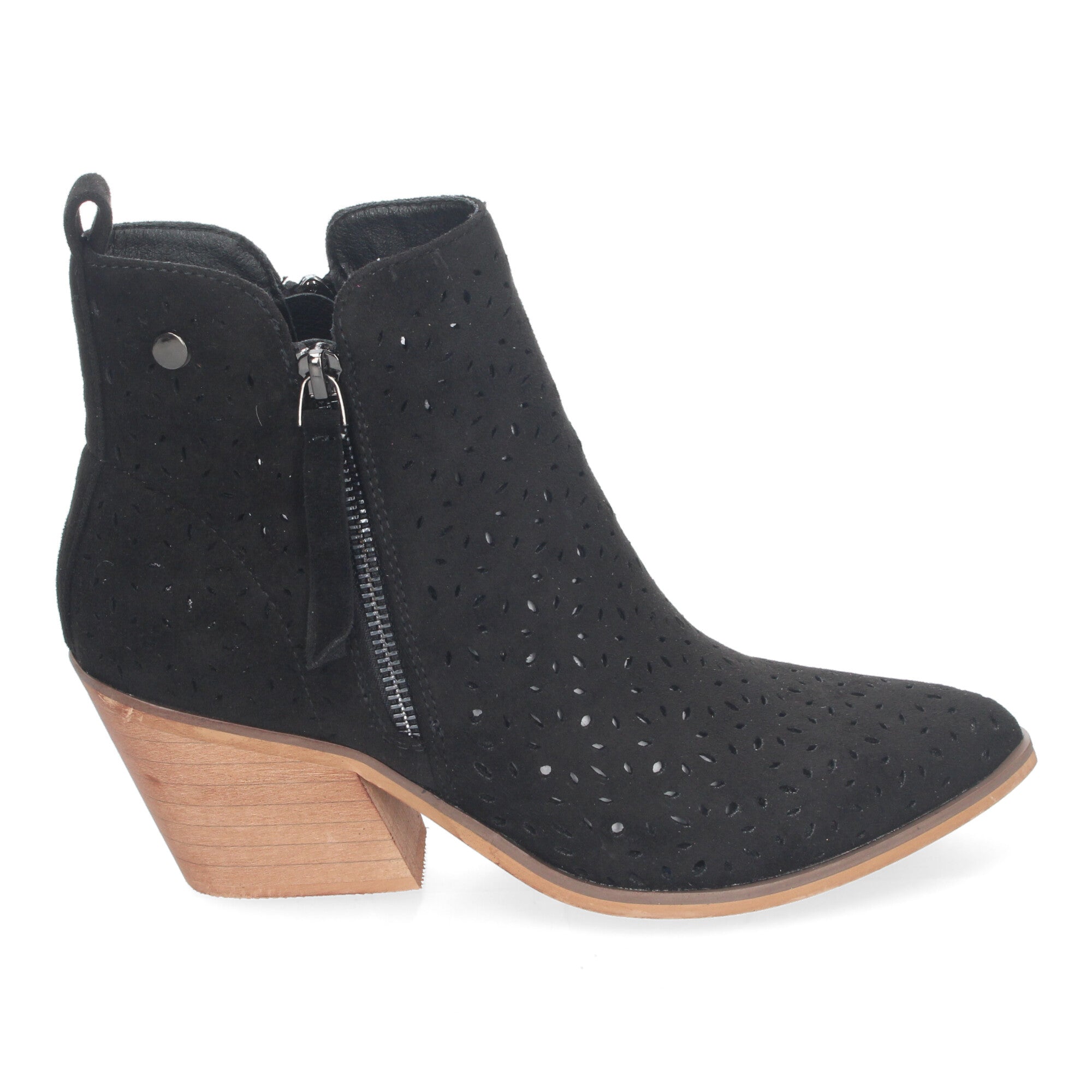 botin negro con diseño perforado