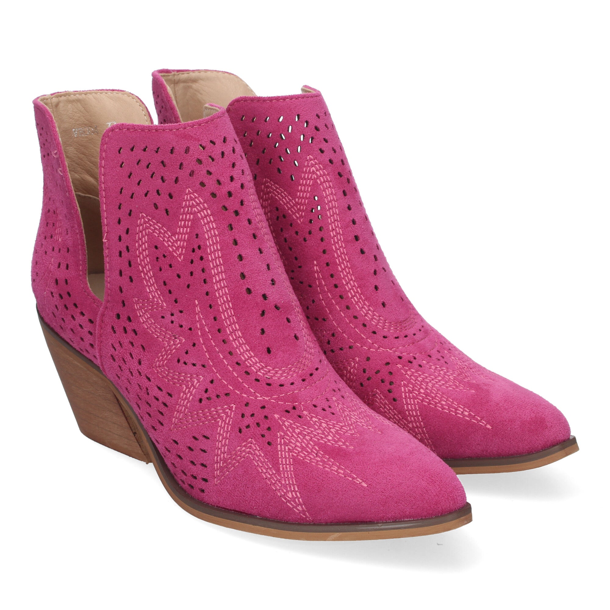 botin fucsia con diseño perforado