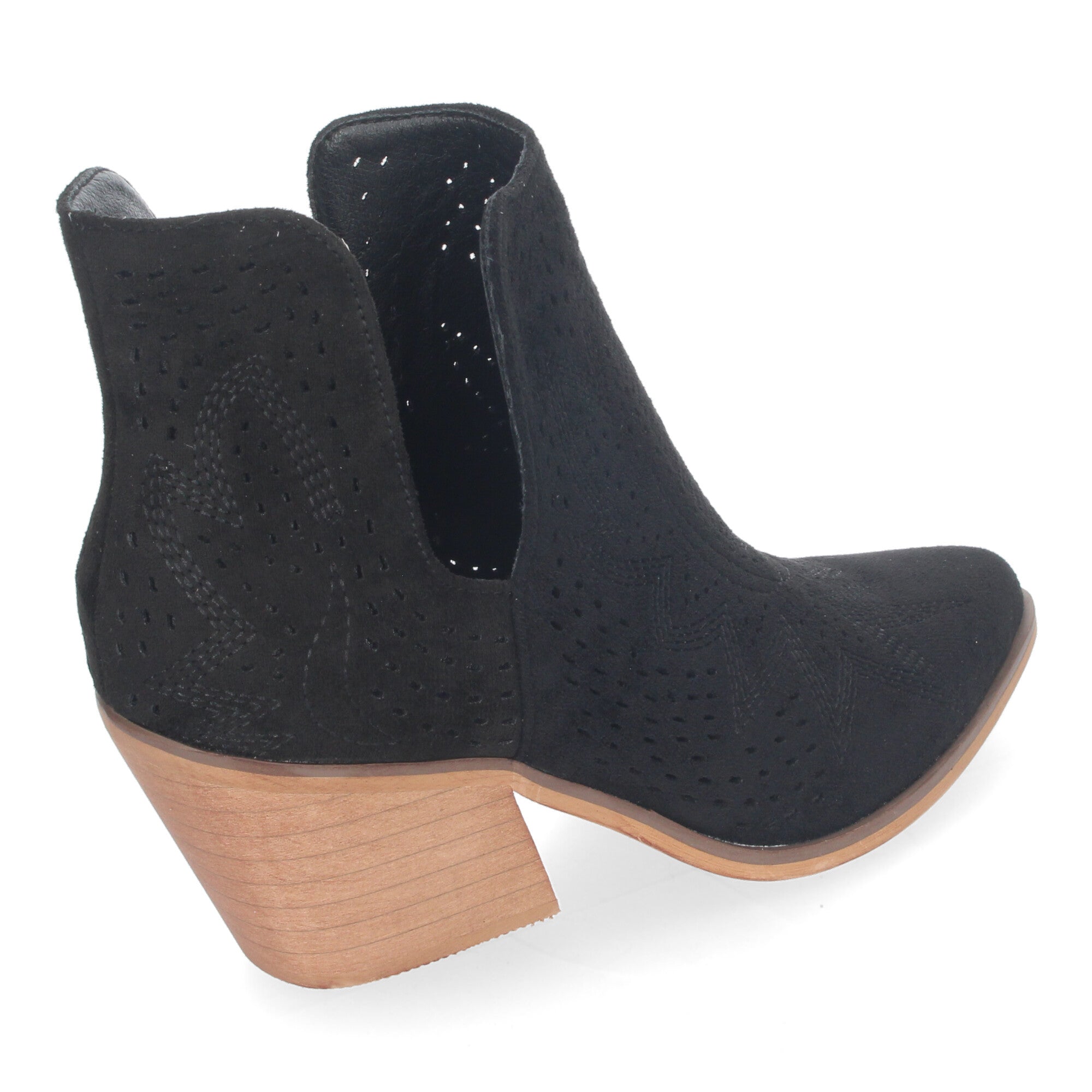 Botin negro perforado