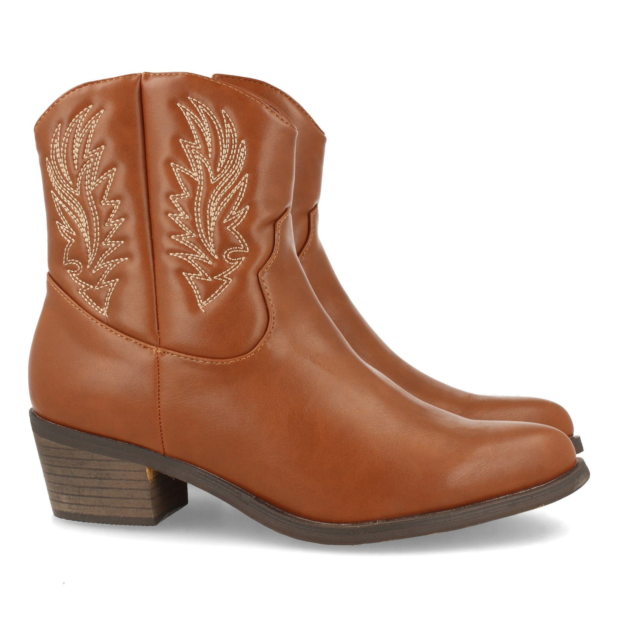 Botin cuero con grabado en caña