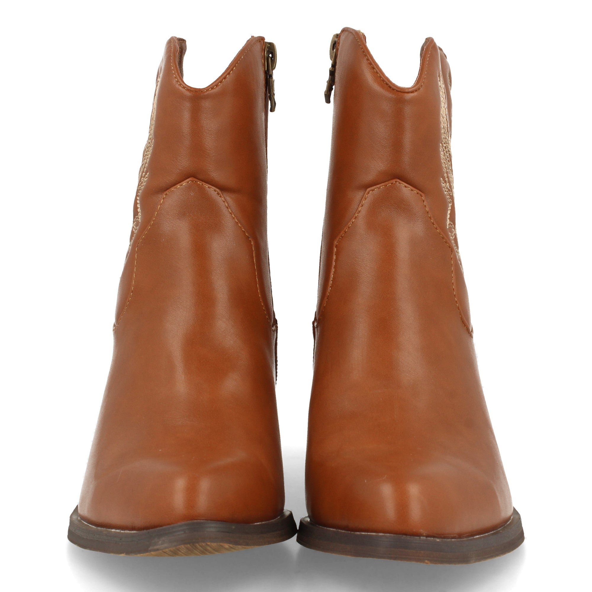 Botin cuero con grabado en caña