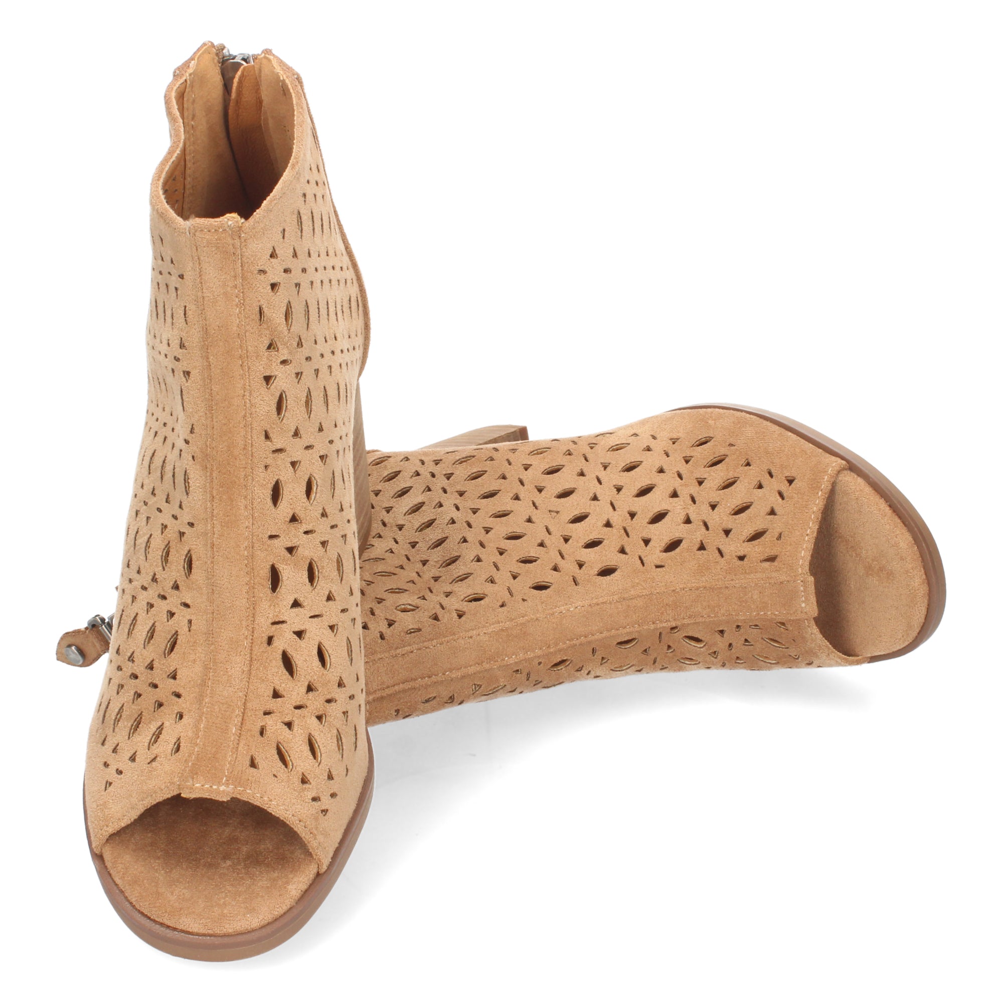 Botin kaki con diseño calado