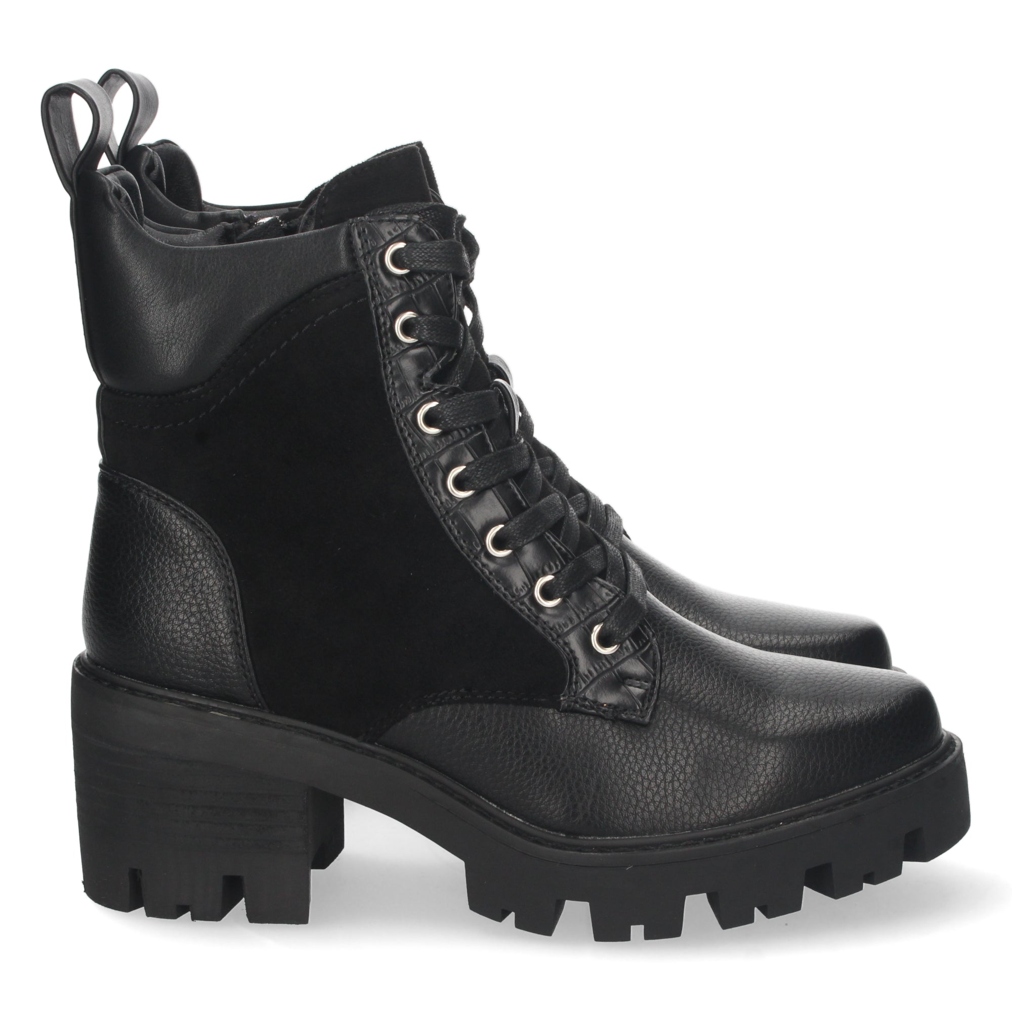 Botin negro acordonado