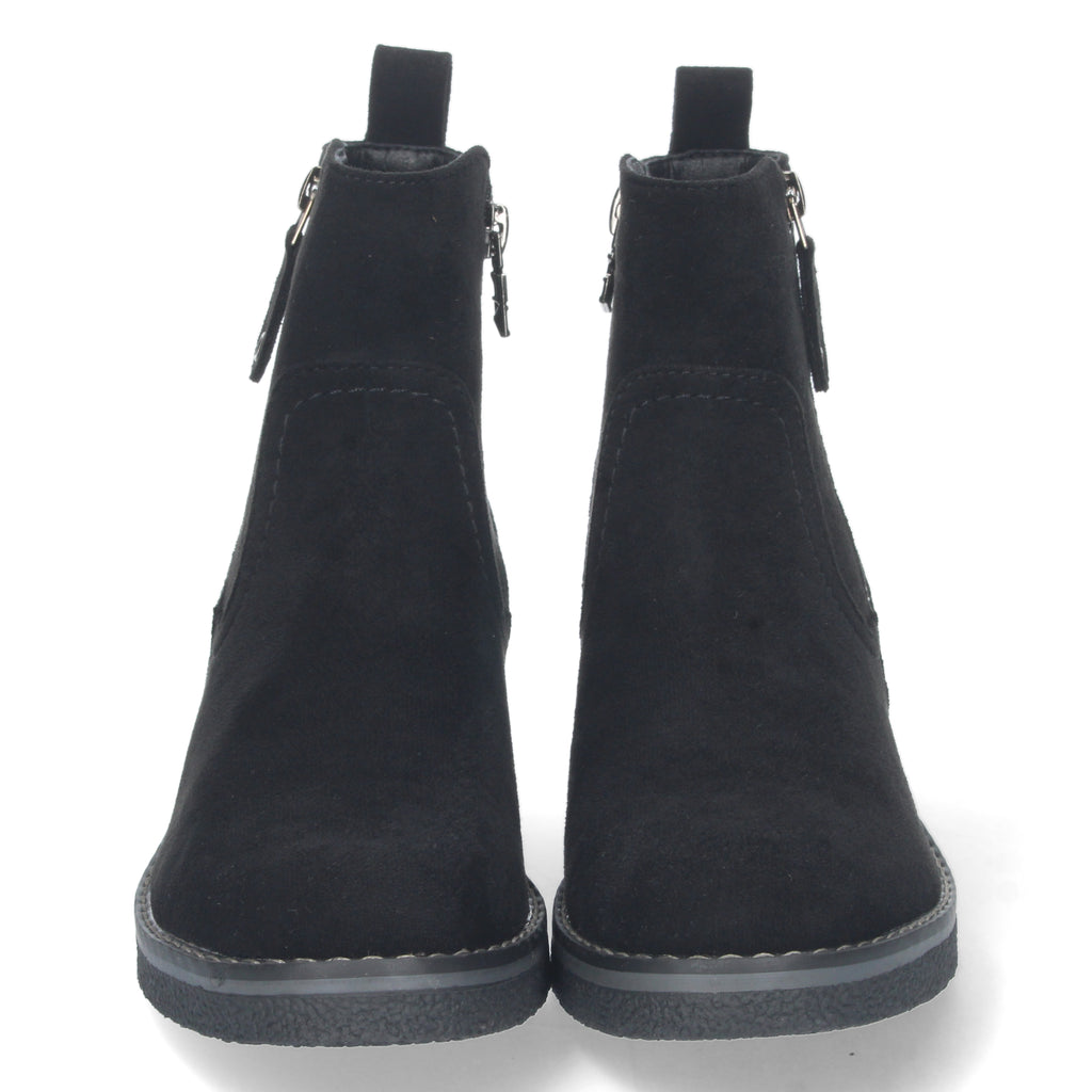 Botin negro con cierre cremallera