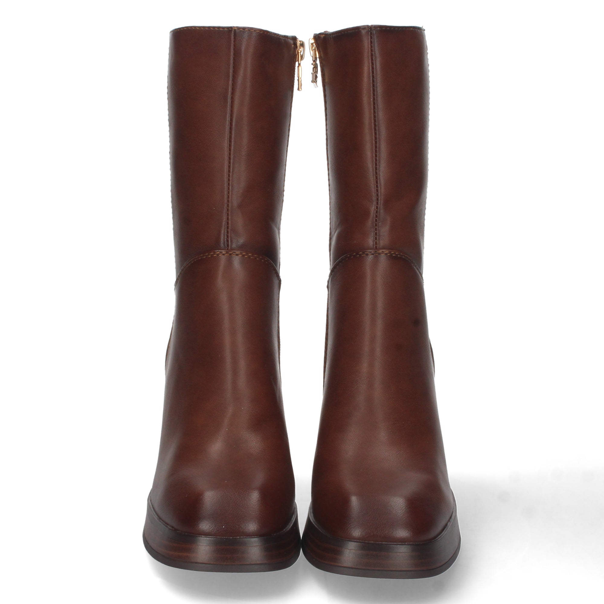 Botin cuero con tacón ancho