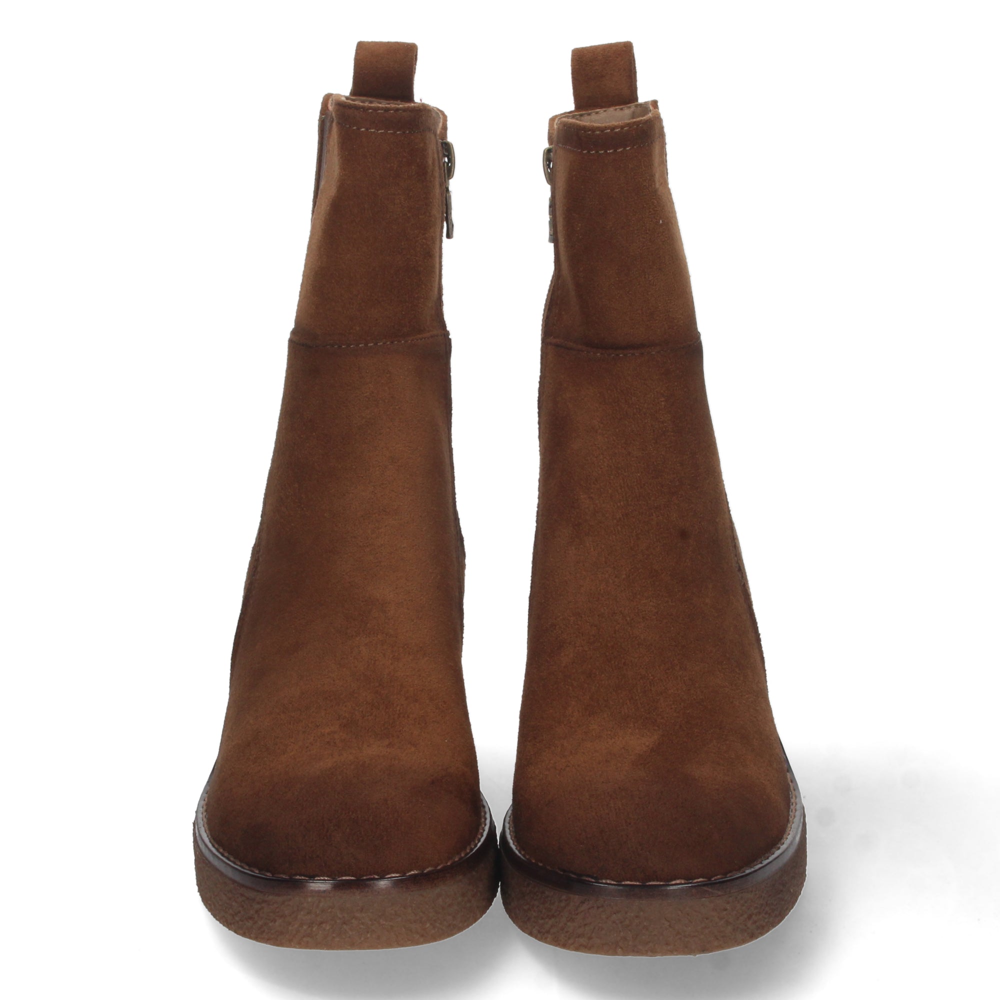 Botin cuero con diseño elástico