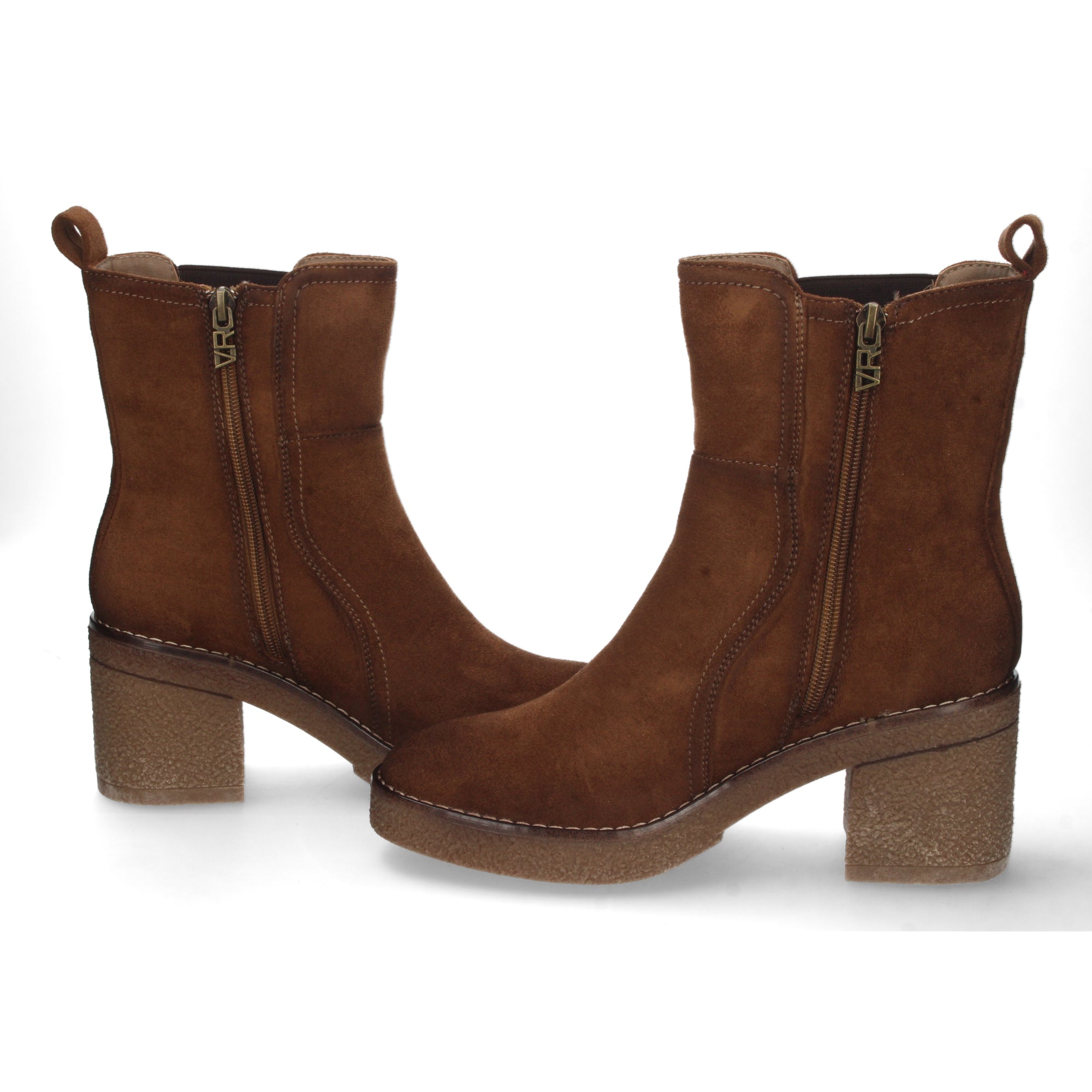 Botin cuero con diseño elástico