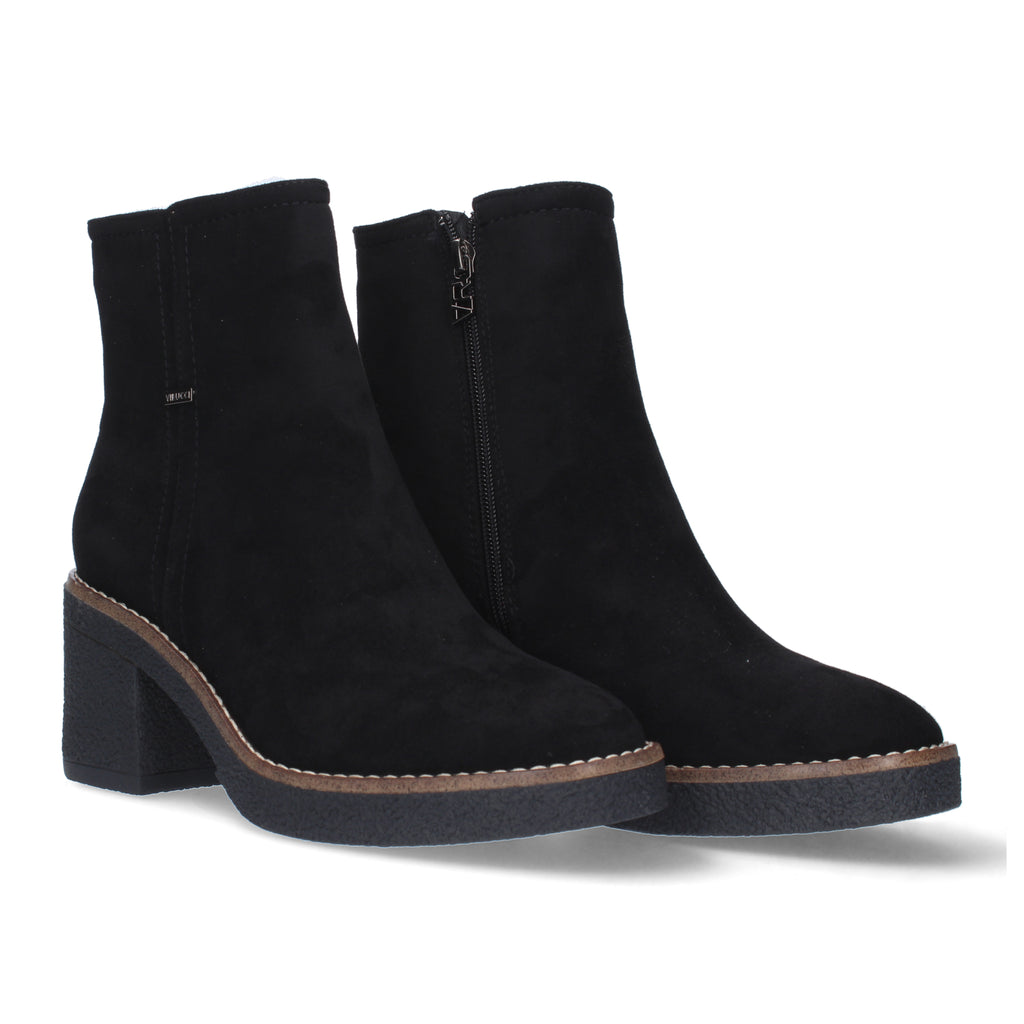 Botin negro con cierre cremallera