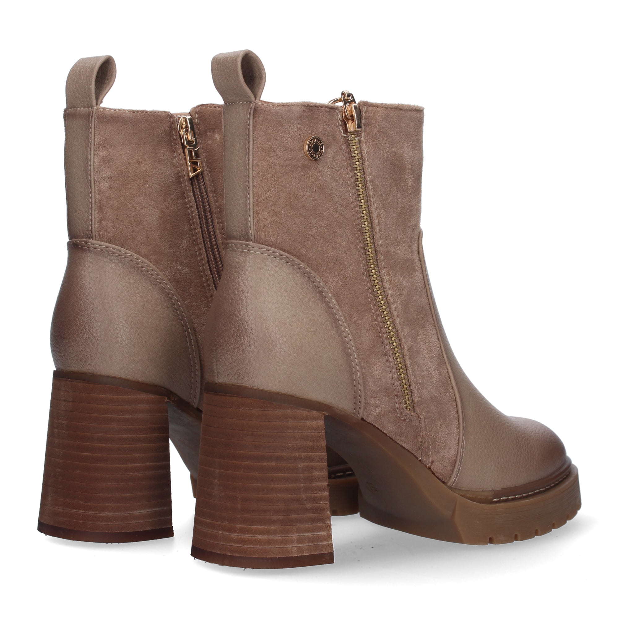 Botin beige con cierre cremallera