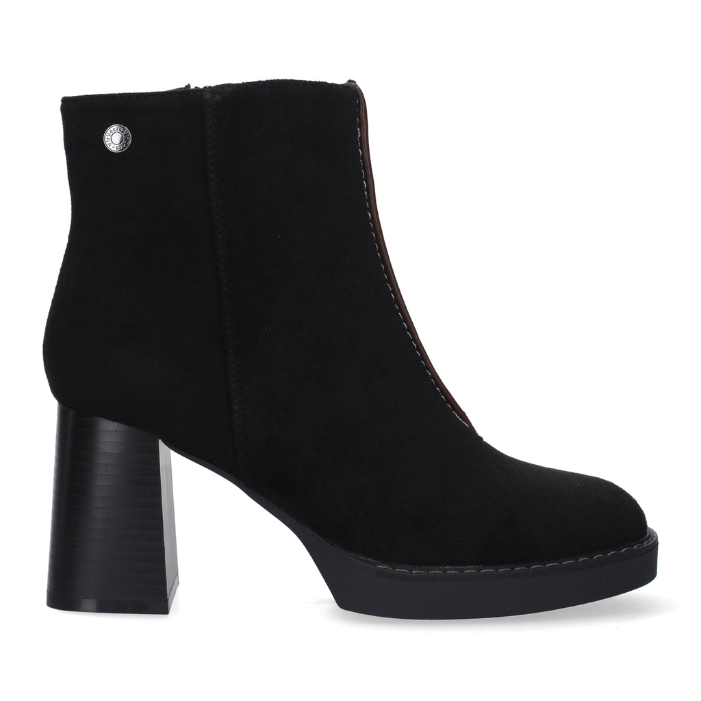 Botines negros con tacón ancho