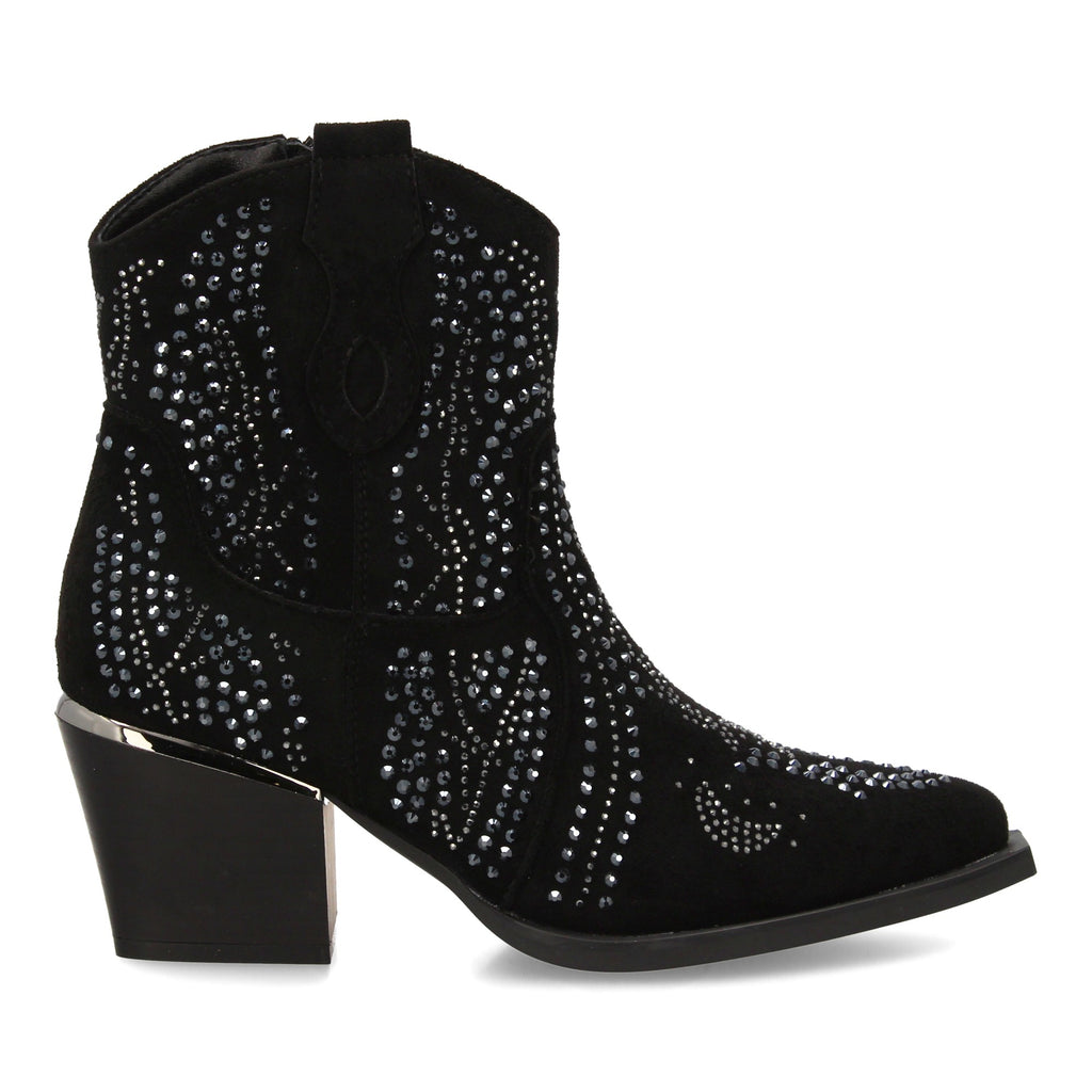 Botin negro con detalles brillantes