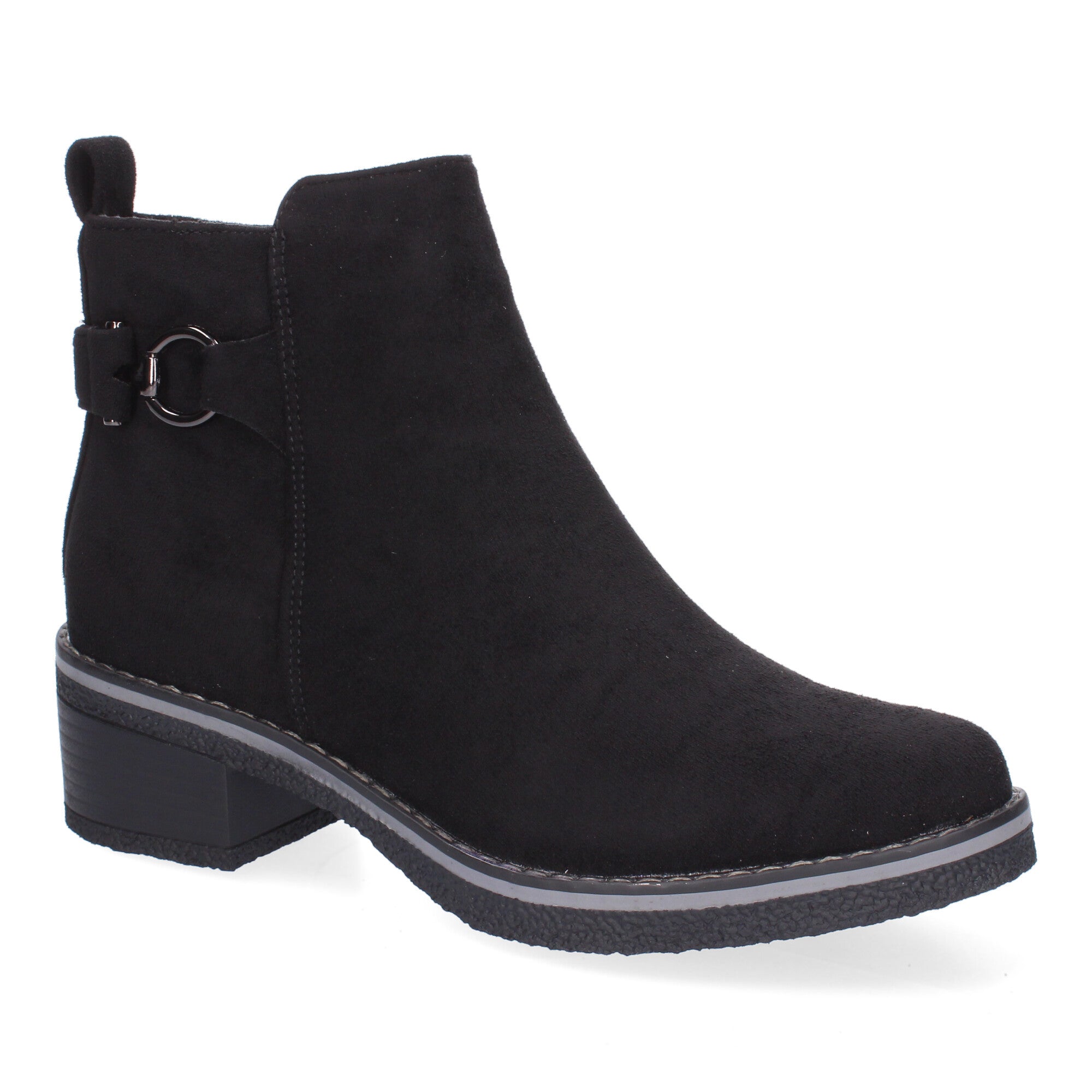 Botines negros con adorno metálico