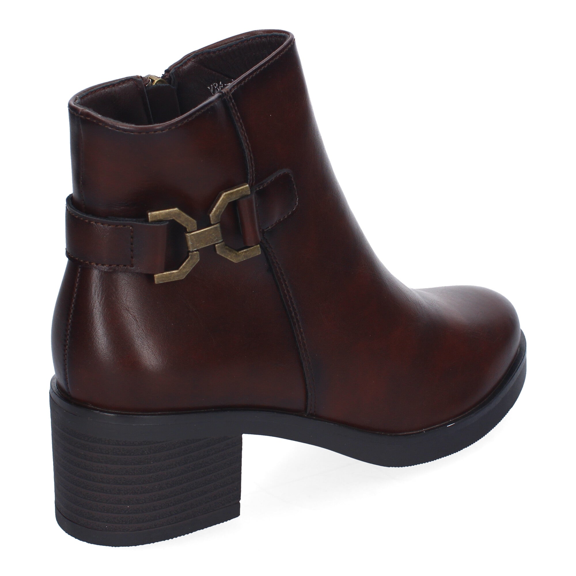 Botines marrones con adorno metálico