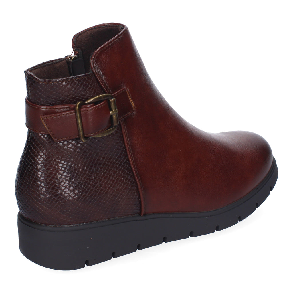 Botines marrones con diseño moderno