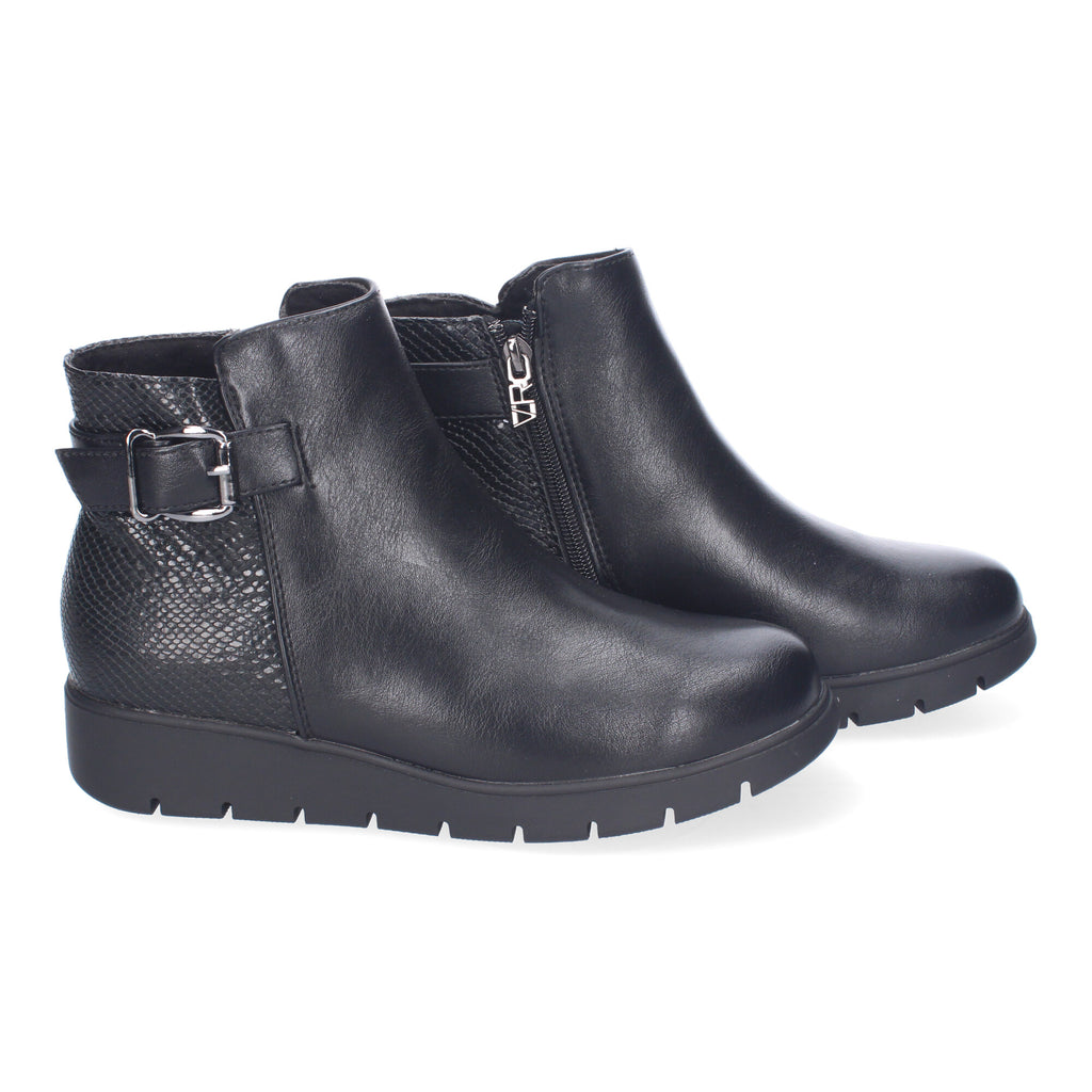 Botines negros con adorno hebilla