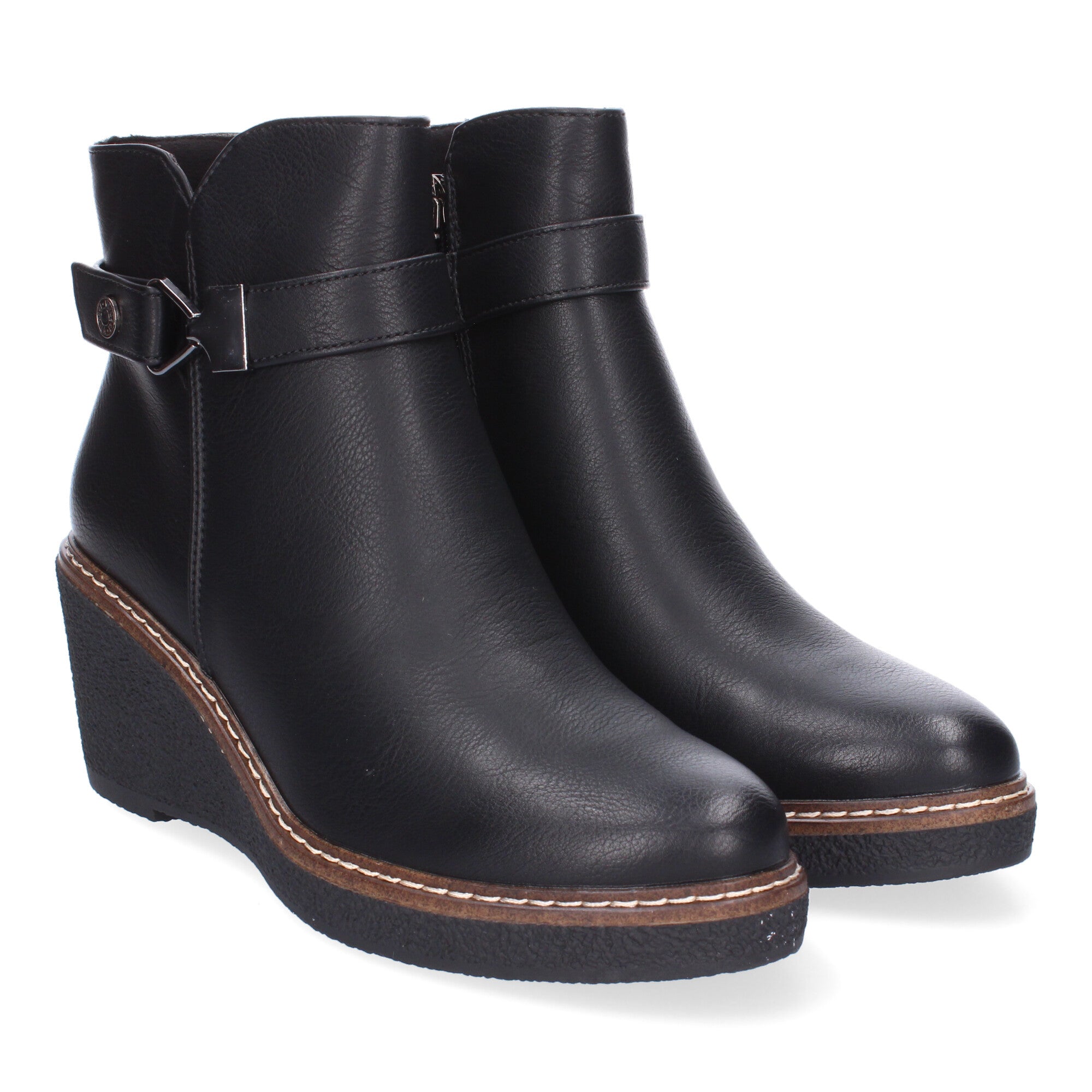 Botines negros con cuña
