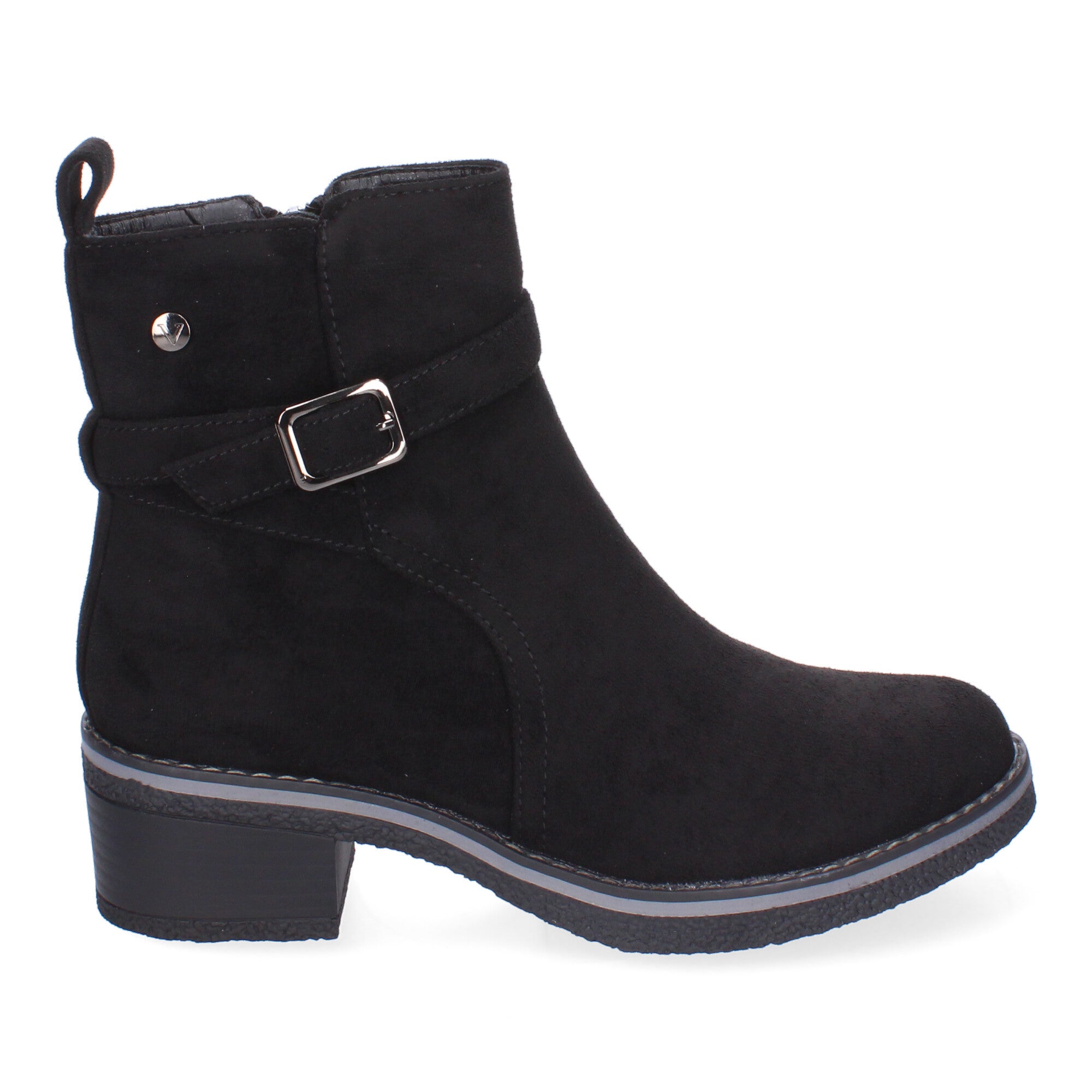 Botines negros con detalle hebilla