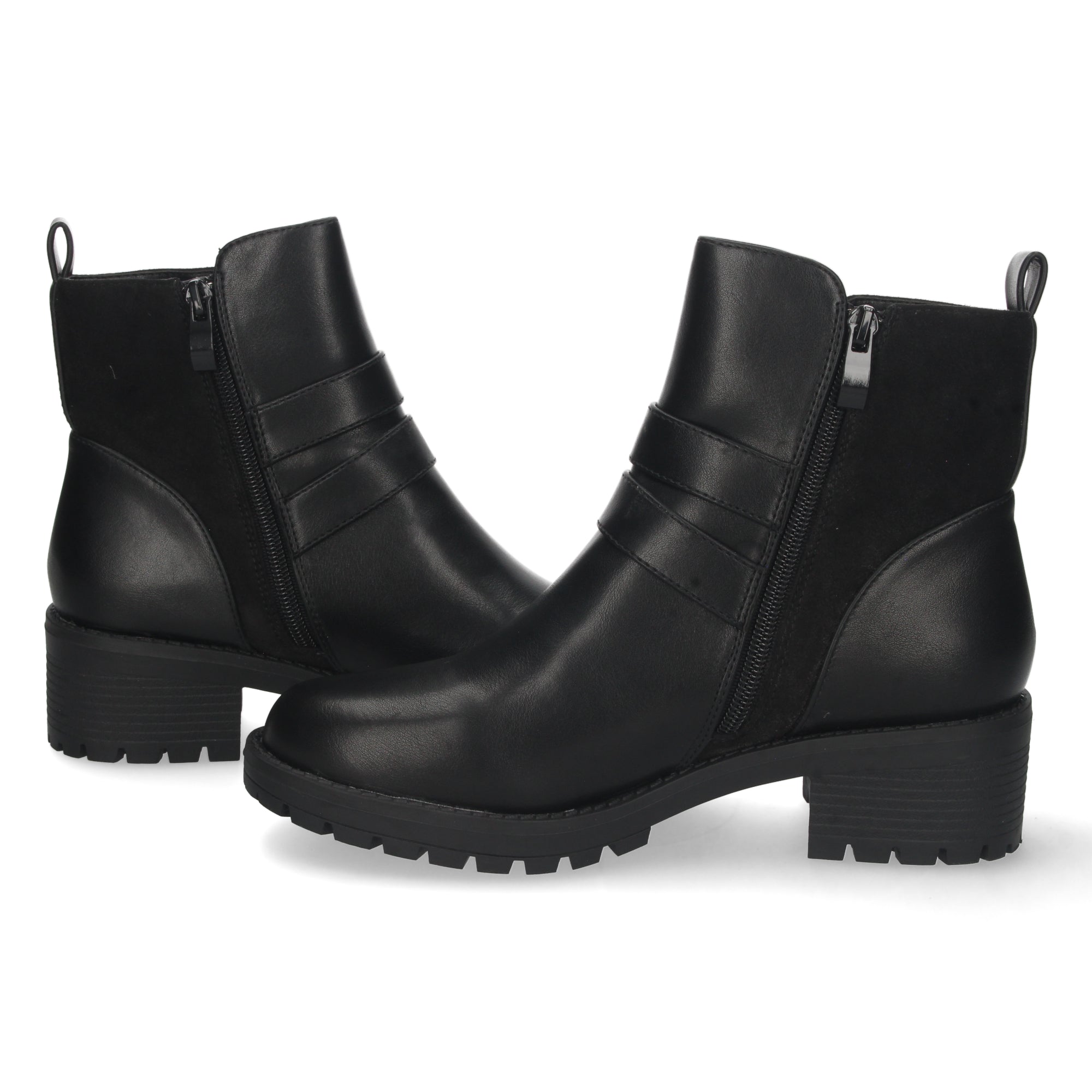 Botin negro con detalle hebilla