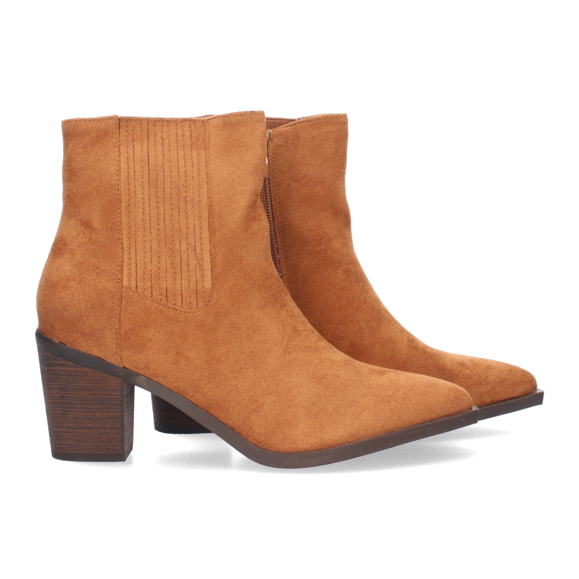 Botin camel con material elástico