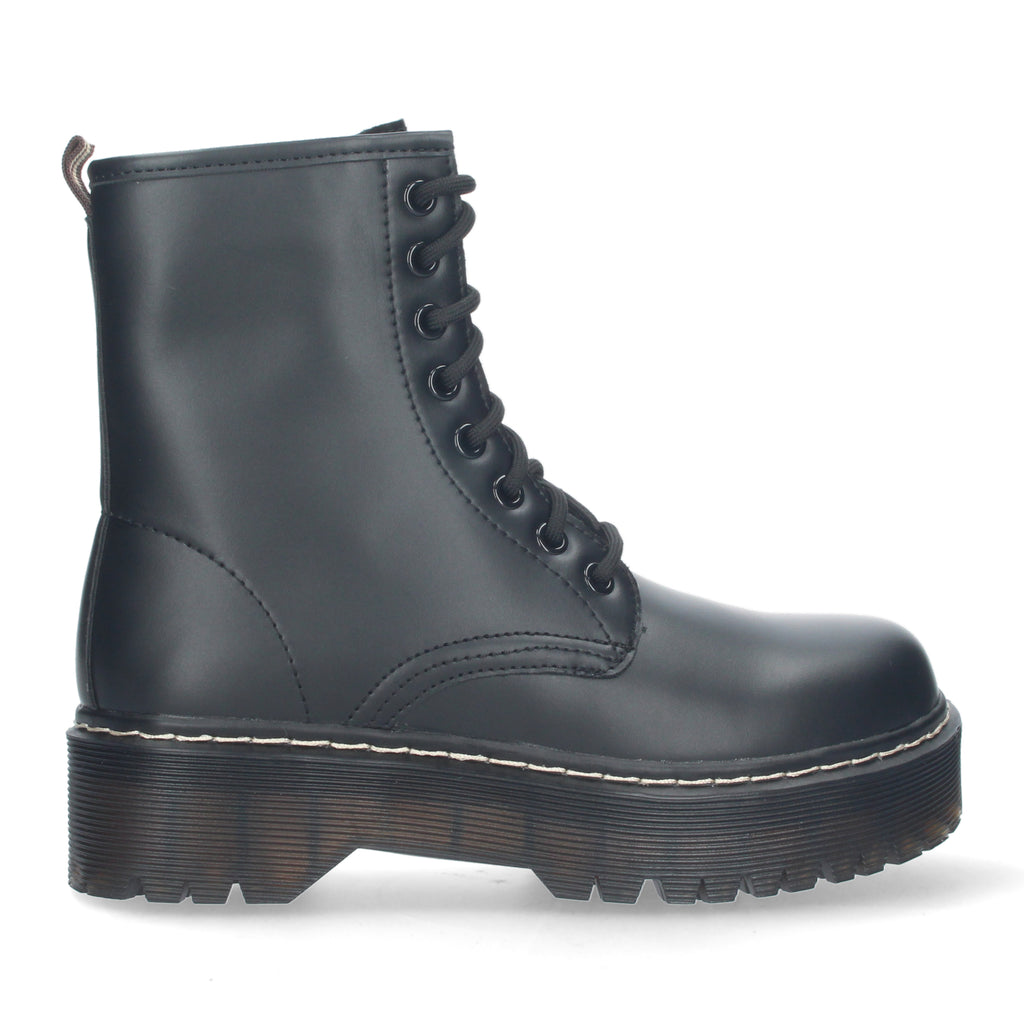 Botin negro estilo acordonado