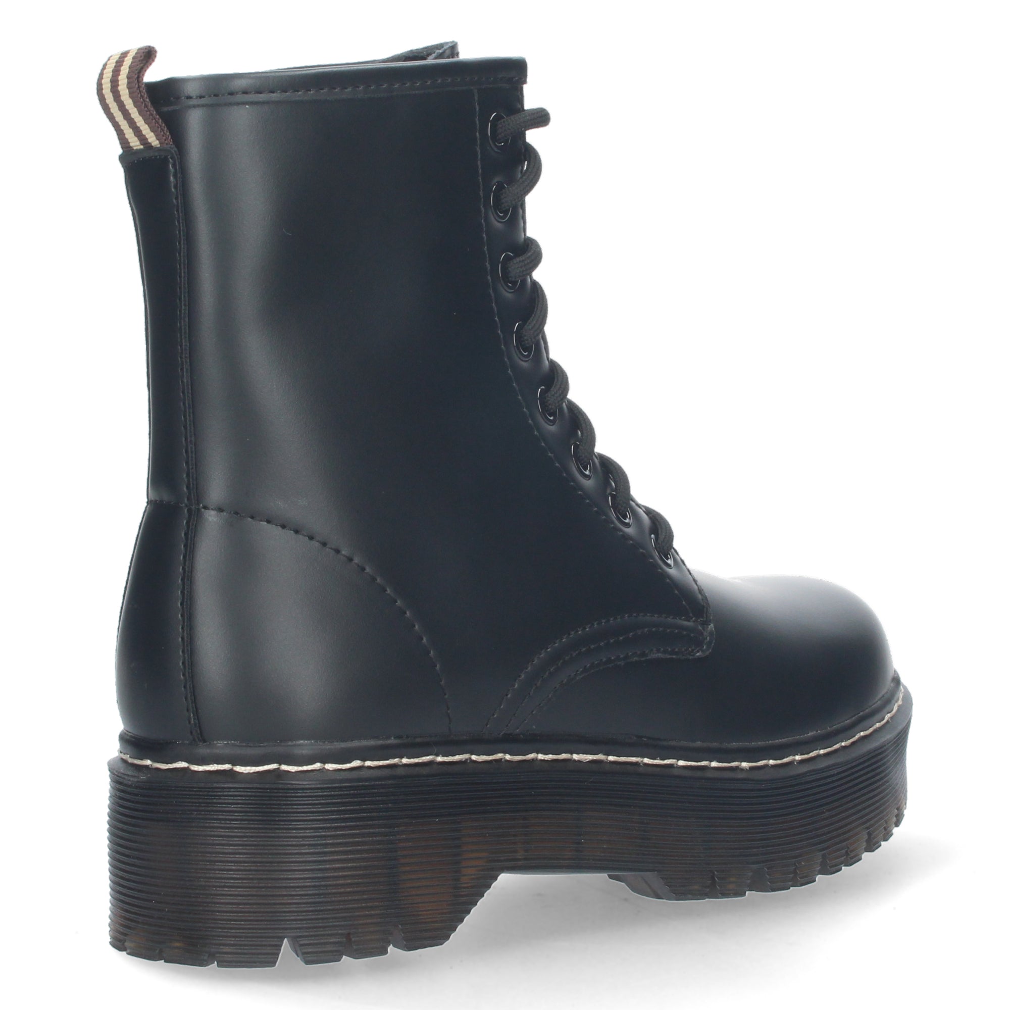 Botin negro estilo acordonado