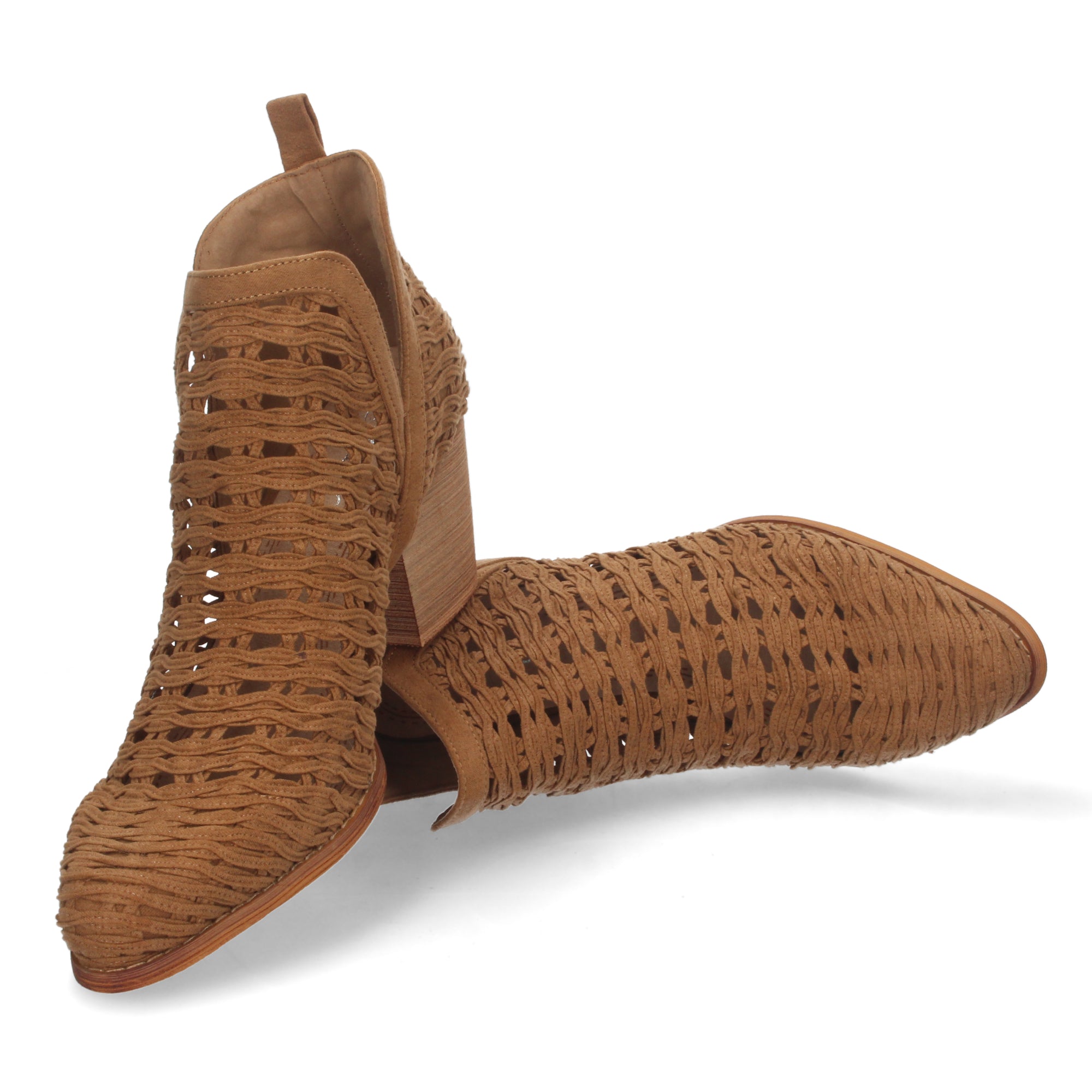Botin camel con tiras trenzadas