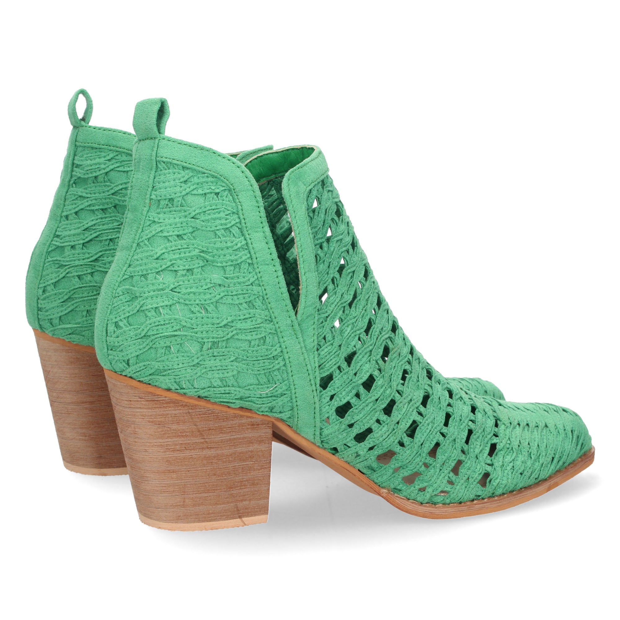 Botines verdes con tiras trenzadas