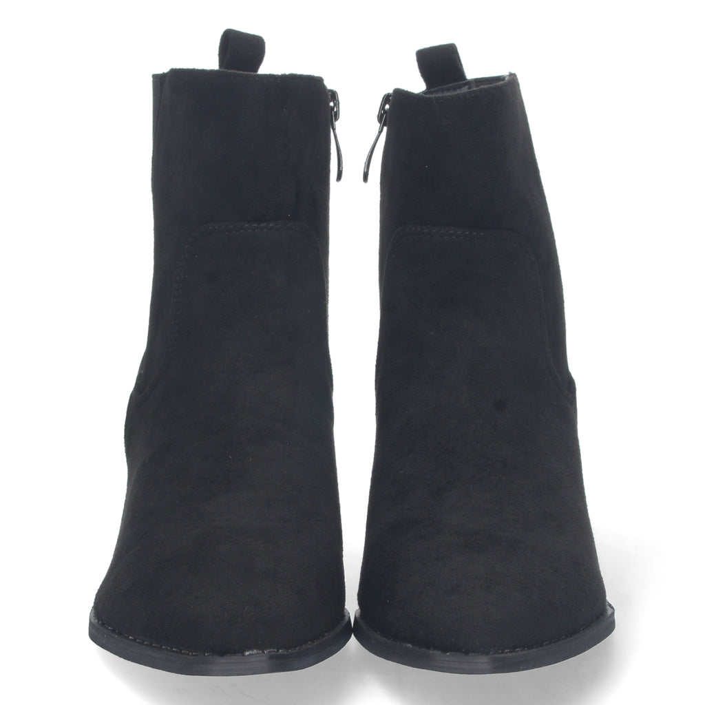 Botin negro con estampado liso