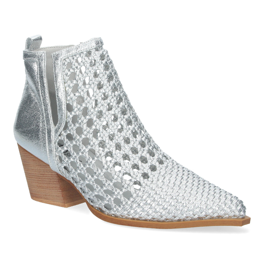 Botines plata con tiras trenzadas