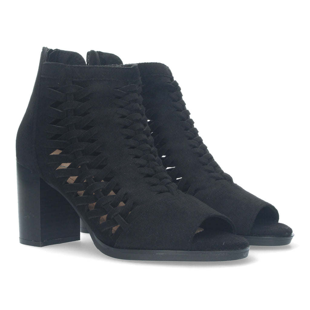 Botin negro tacón con tira trenzada