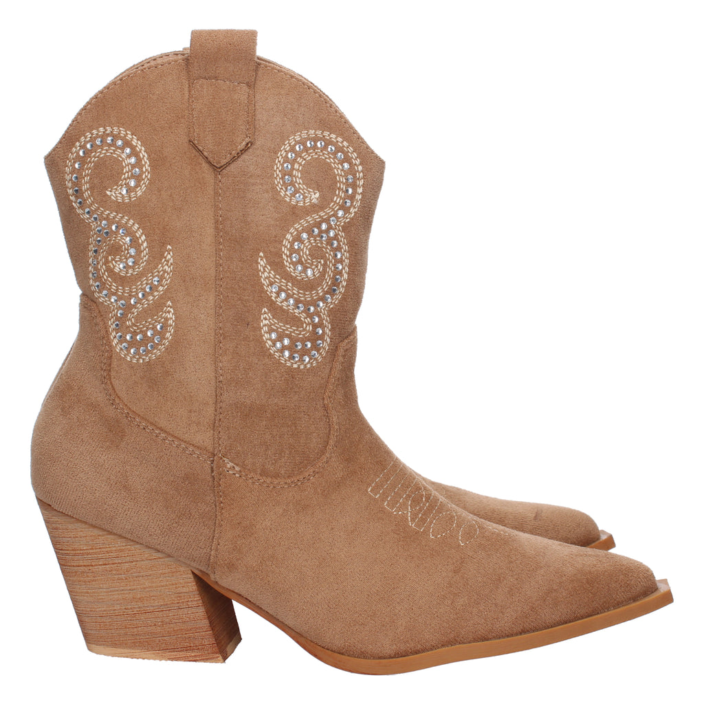 Botines camperos color camel con cierre cremallera