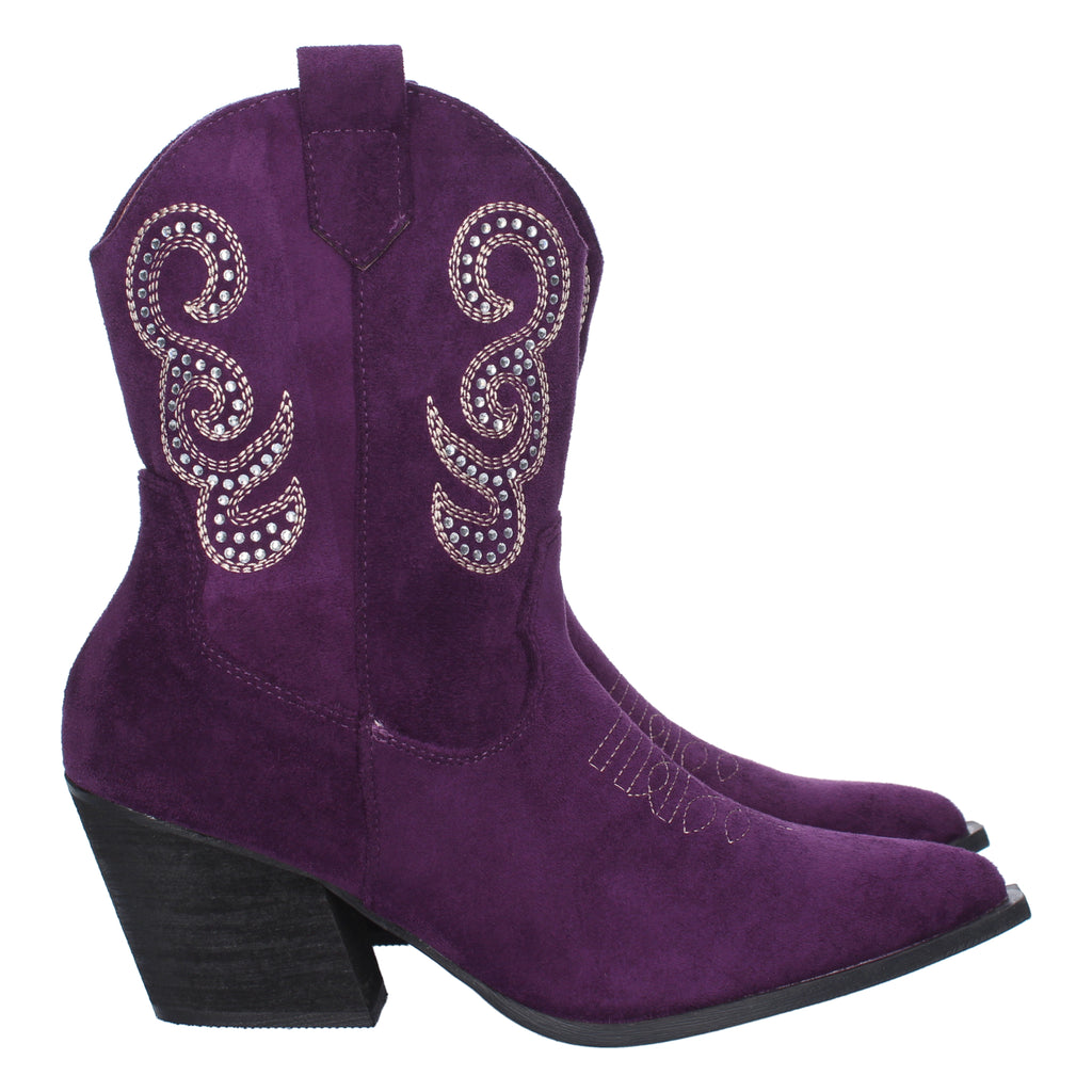 Botines camperos color morado con cierre cremallera