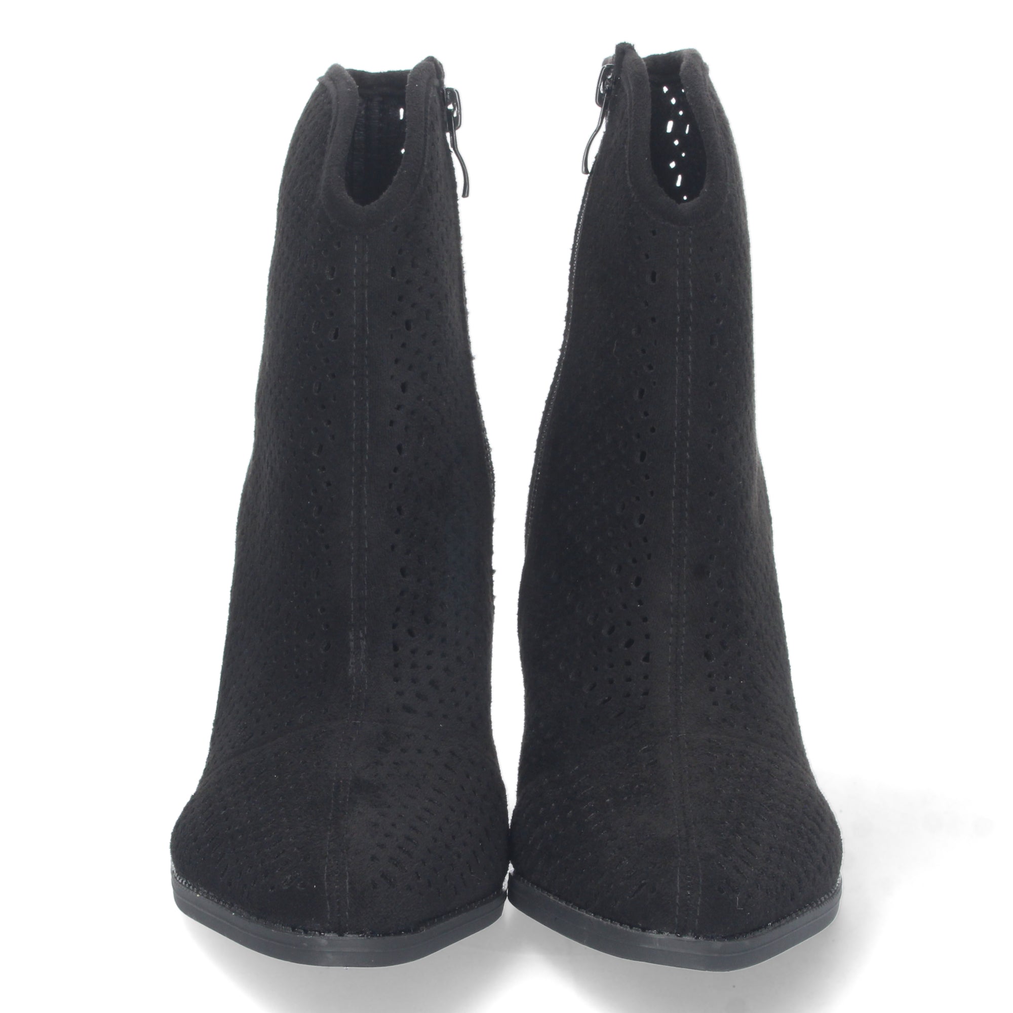 Botin negro con tacón fino y cierre cremallera