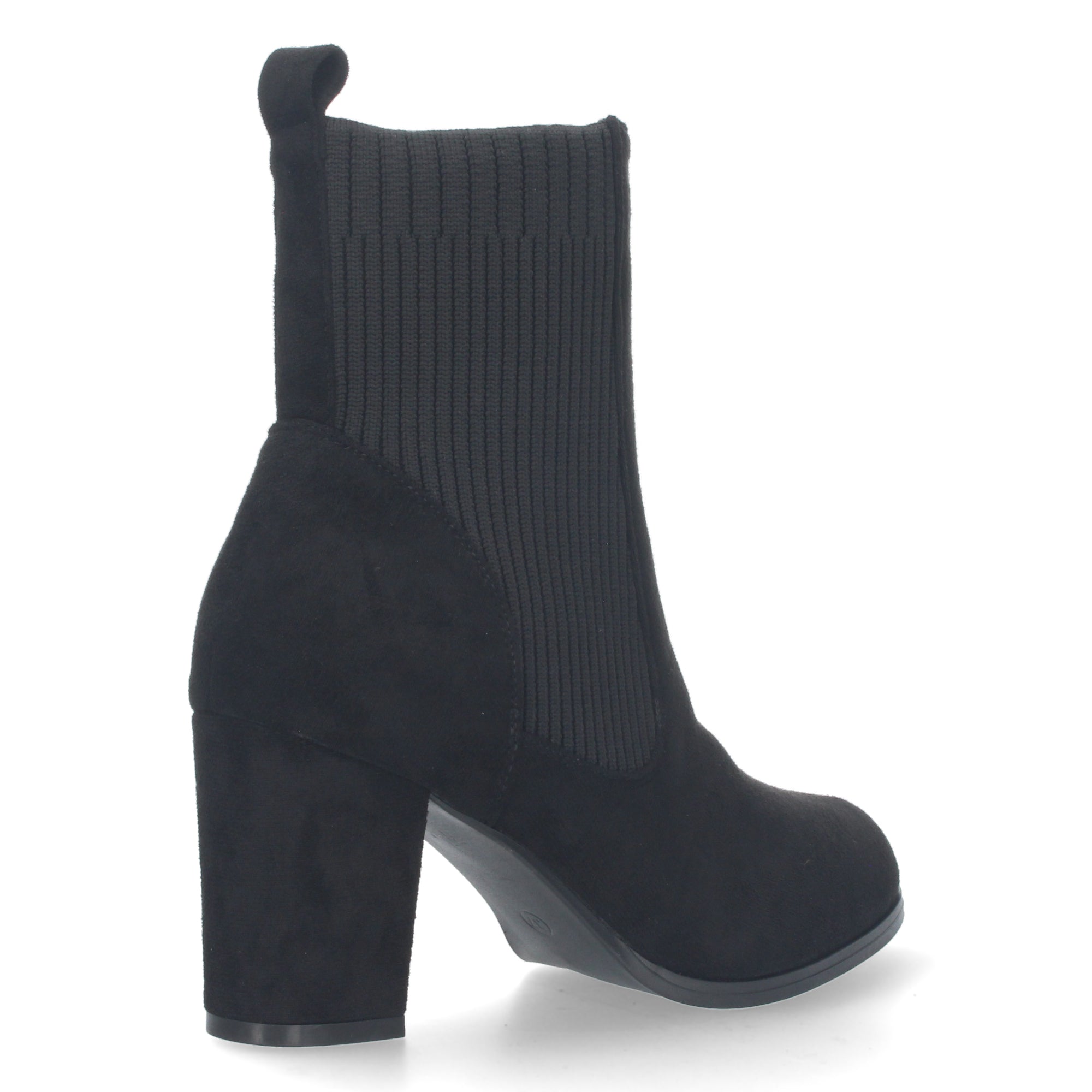 Botin negro atericopelado con cremallera